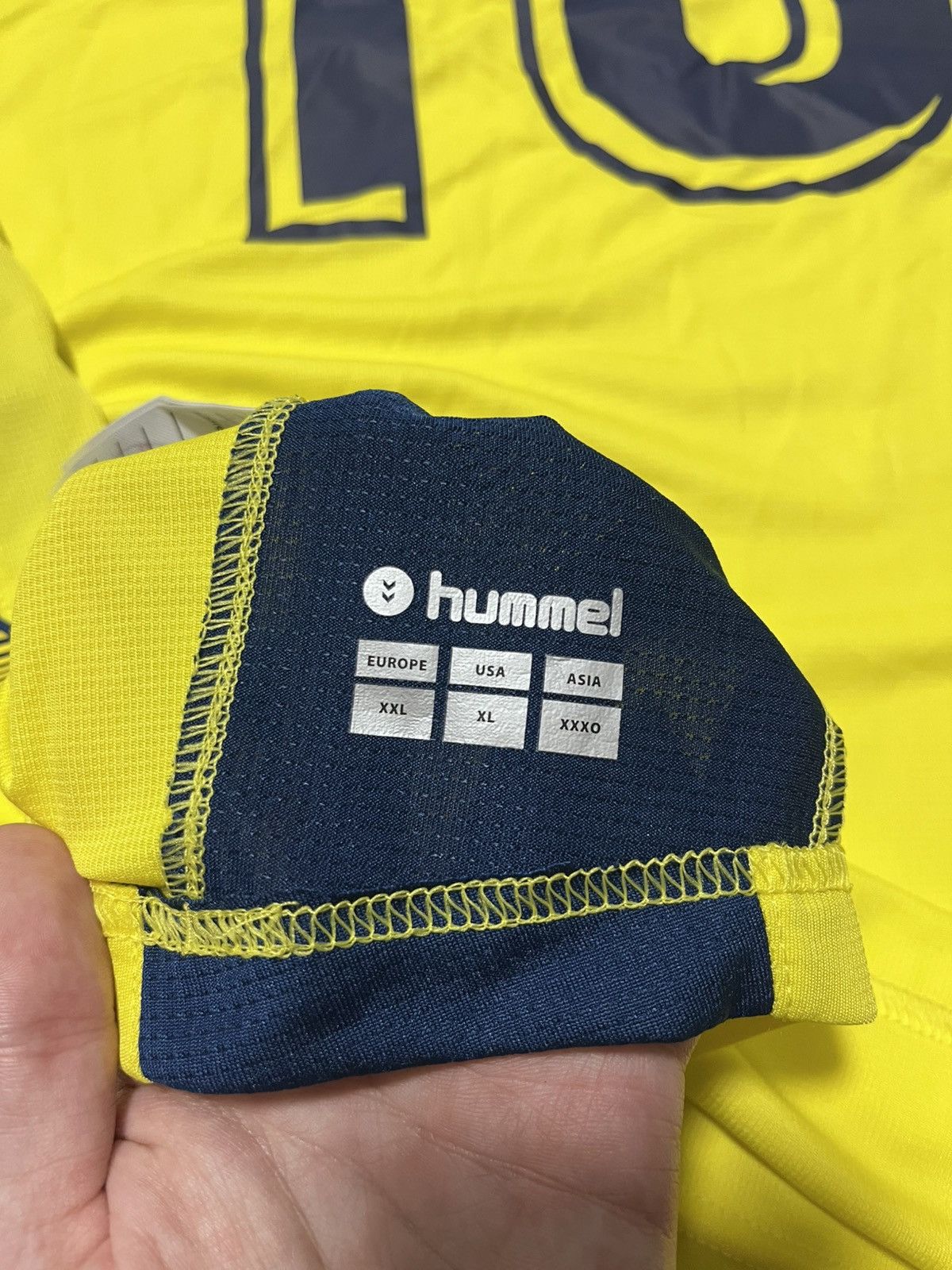 Hummel BRONDBY IF DENMARK 2019/2020 HOME FOOTBALL Sz XXL WILBOTT#10 Size US XXL / EU 58 / 5 - 11 Thumbnail