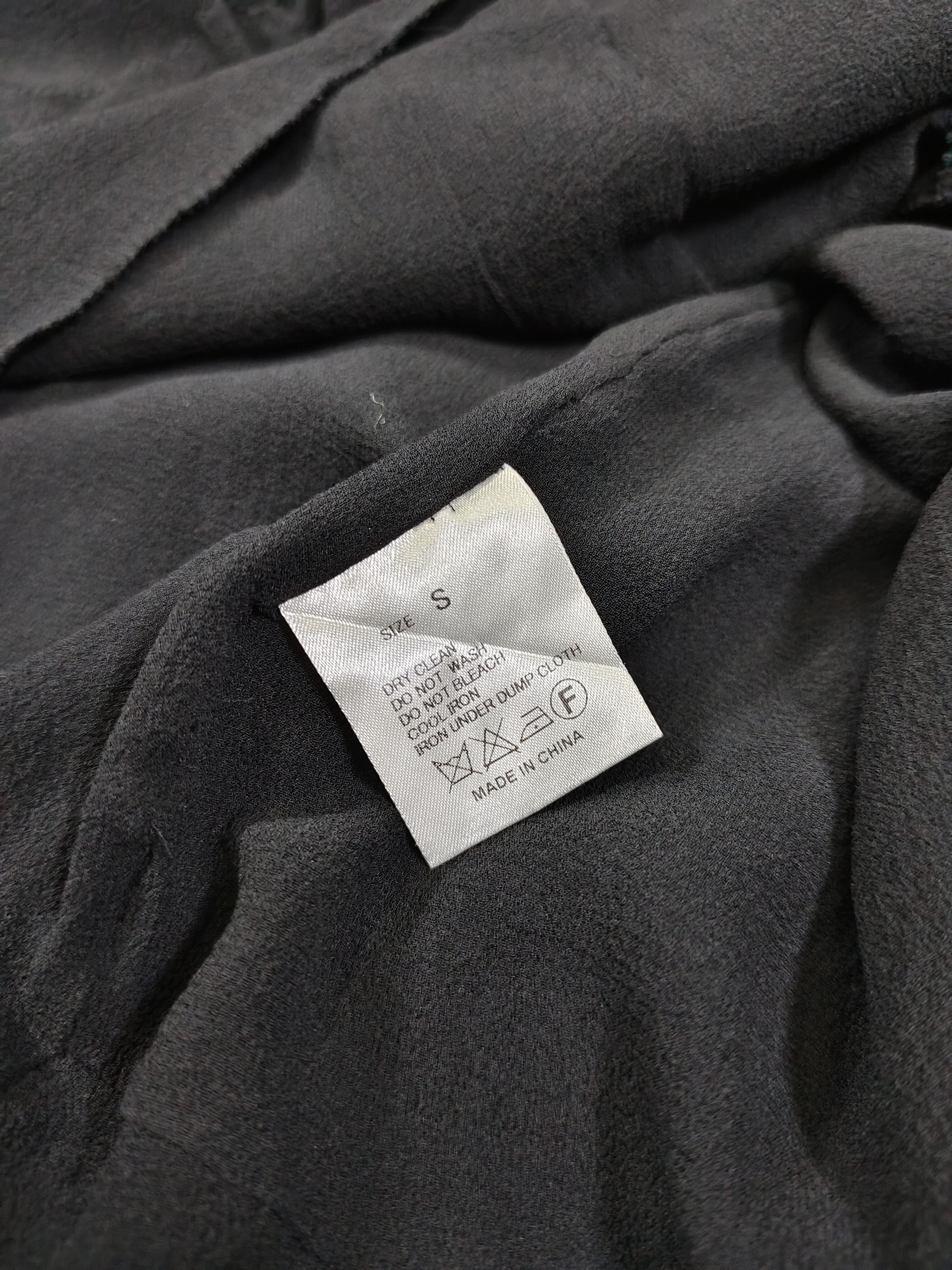 Japanese Brand Made in Heaven- Gothic Silk Deep V Ruffle Hem Vest Size M / US 6-8 / IT 42-44 - 9 Thumbnail