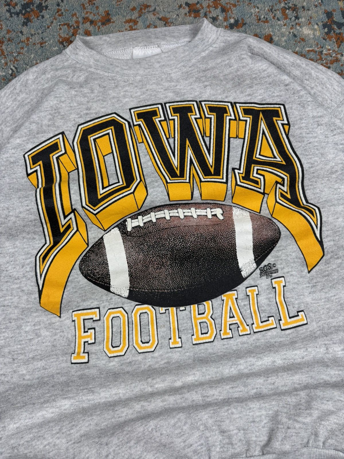 Vintage Vintage 90s Iowa football made in USA graphic sweatshirt Size US XL / EU 56 / 4 - 4 Thumbnail