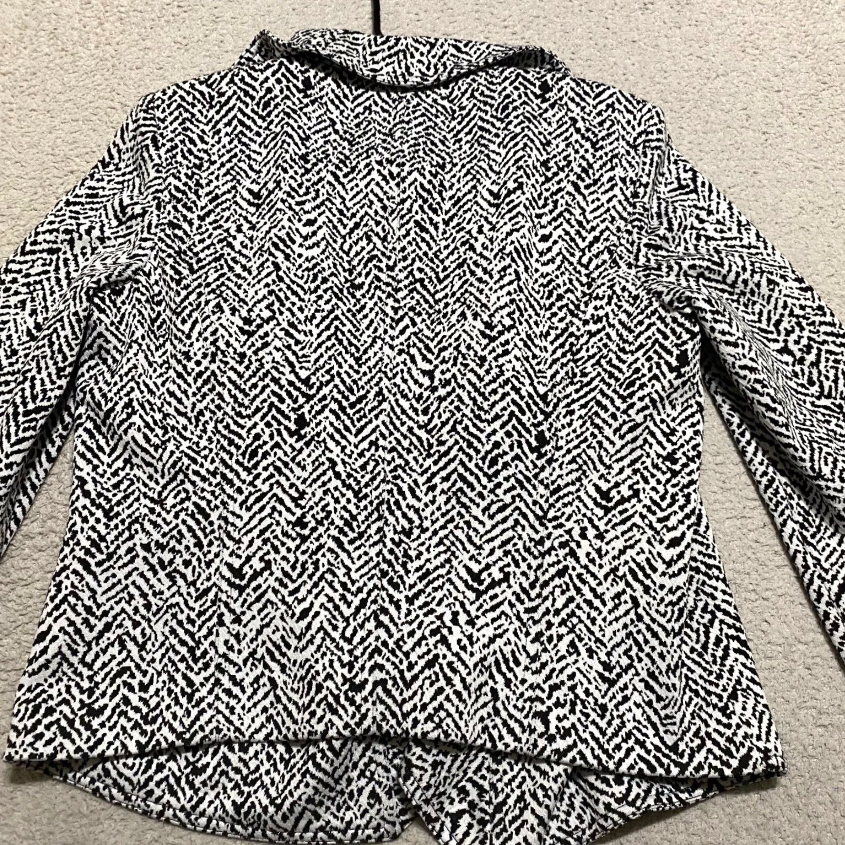 Calvin Klein Calvin Klein Womens Jacket sz 8 Blazer Black White Geometric Ruffle Open Front Size M / US 6-8 / IT 42-44 - 3 Thumbnail
