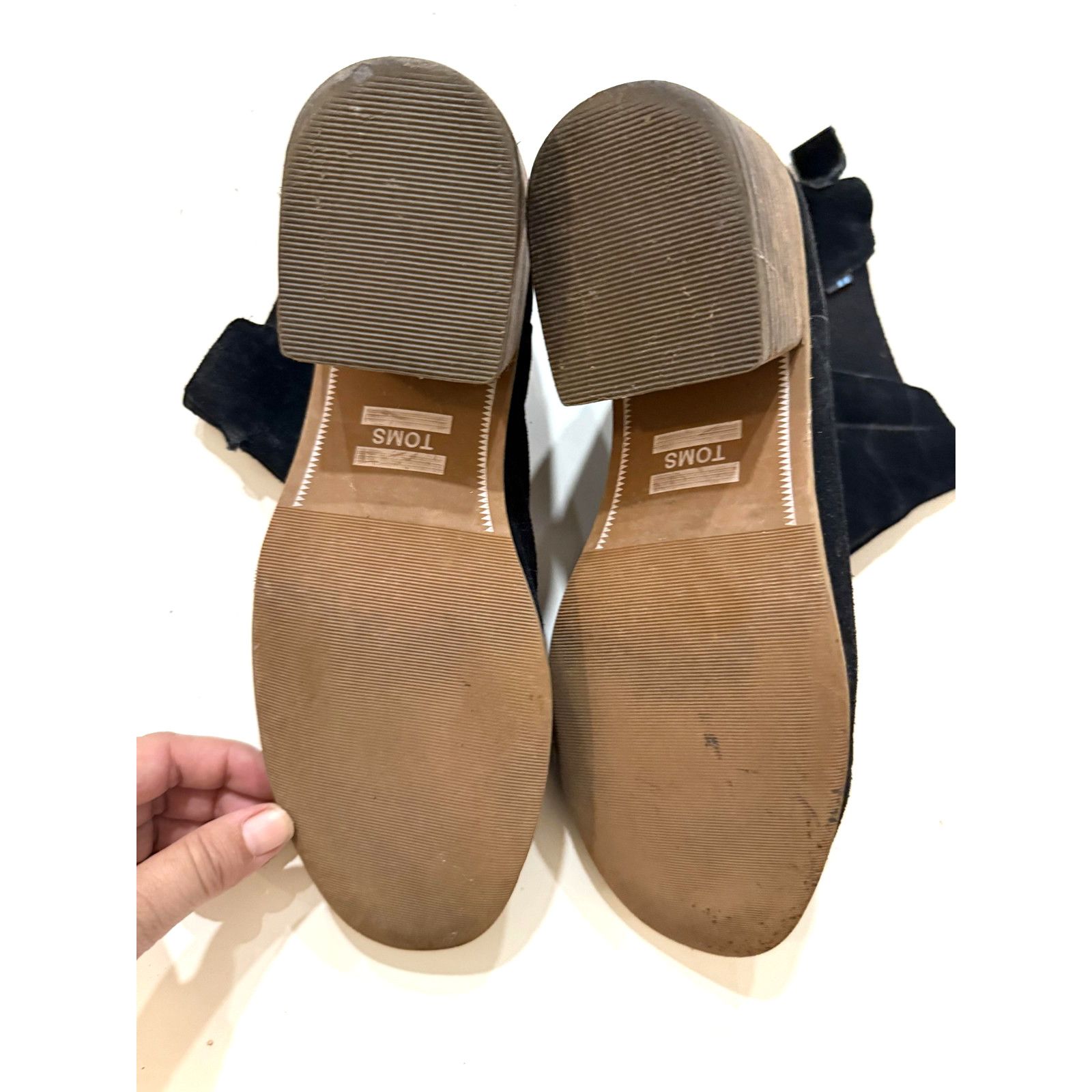 Toms TOMS Boots Womens 9.5 Black Suede Chelsea Ankle Block Heel Size US 9.5 / IT 39.5 - 3 Thumbnail