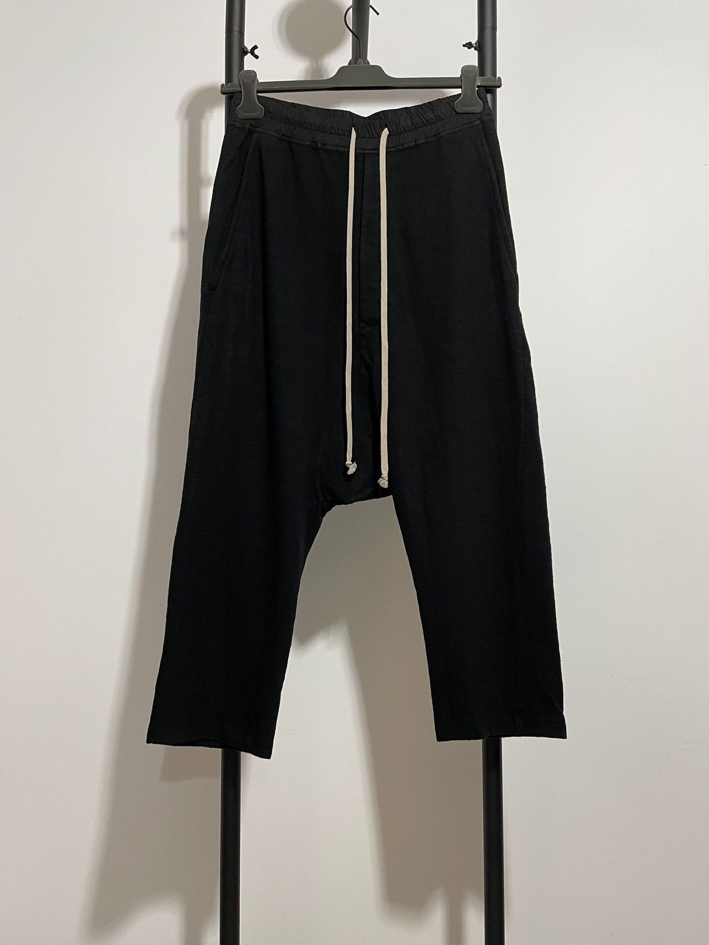 Rick Owens rick owens black cropped pants xs size Size US 26 / EU 42 - 1 Thumbnail