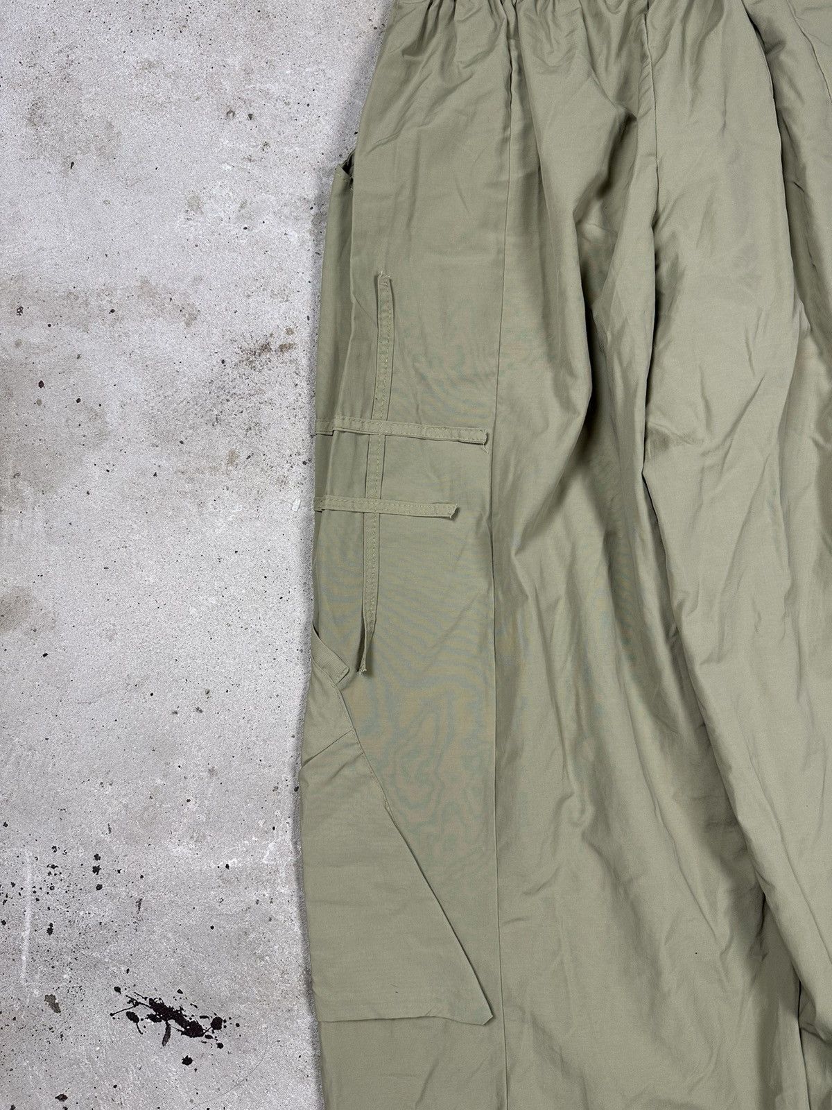 Japanese Brand × Vintage Vintage Y2K Ultra Baggy Cargo Olive Track Pants Loose Size US 33 - 16 Thumbnail