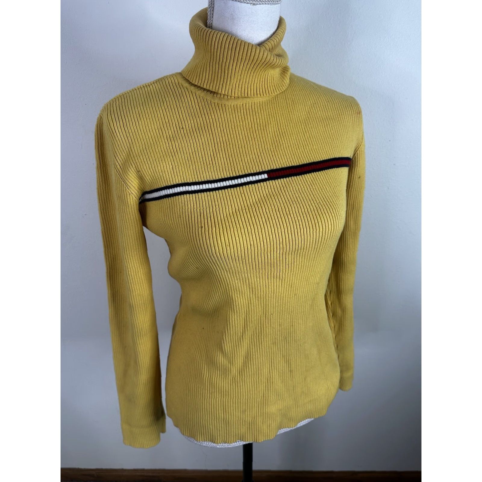 Tommy Hilfiger VINTAGE Tommy Hilfiger Sweater Shirt Women's M Yellow Turtle Neck Cable-Knit 90s USA Logo Size M / US 6-8 / IT 42-44 - 2 Thumbnail