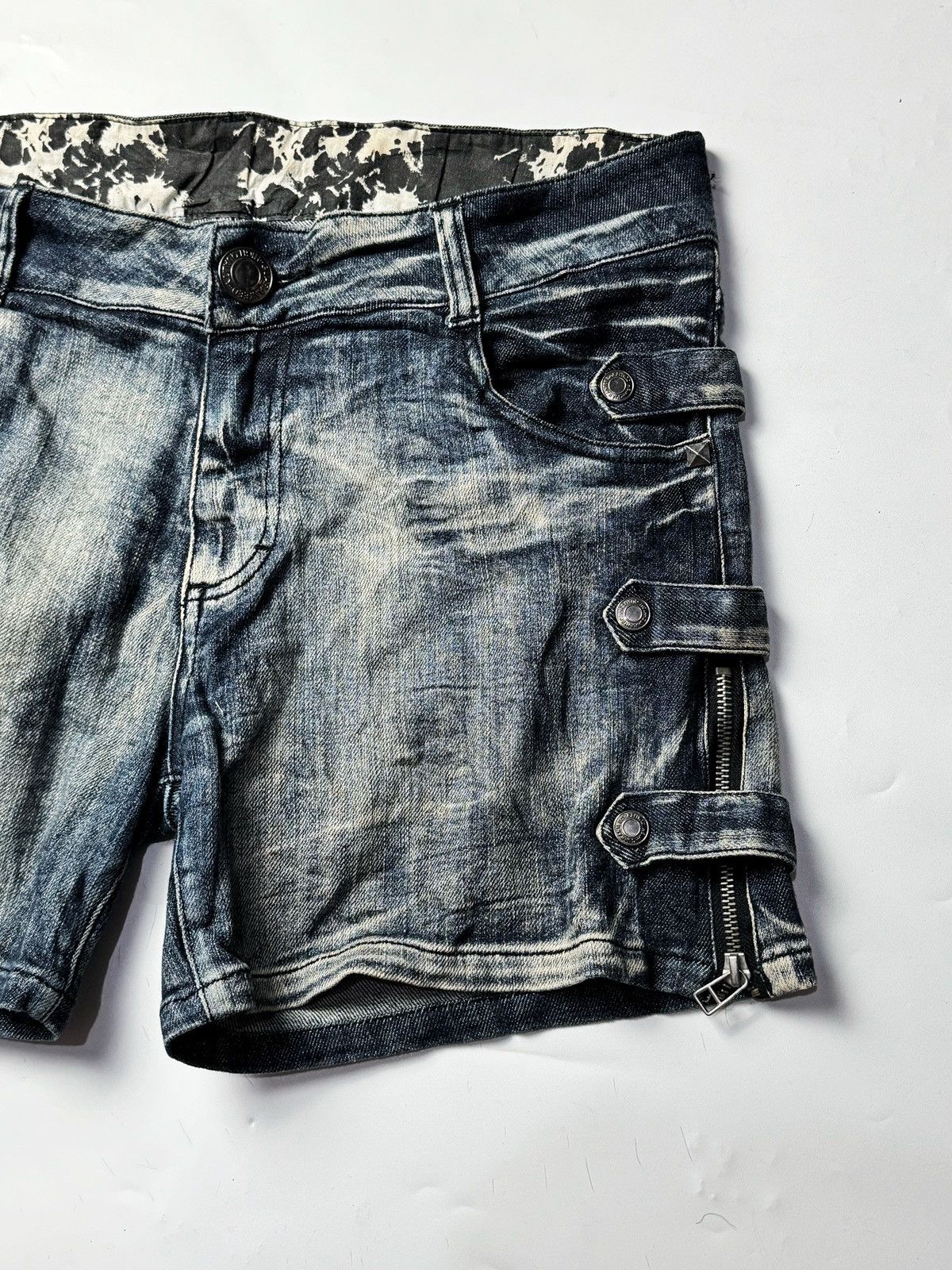 Japanese Brand Japanese Studded Denim Shorts Archived Style Size US 31 - 3 Thumbnail