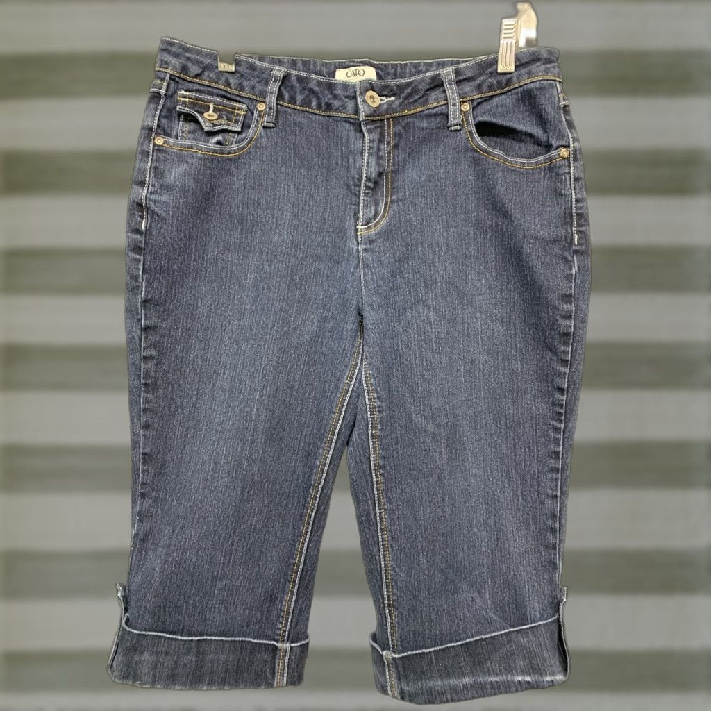 Vintage Cato Denim Capri's Size 14 Woman’s Crop Blue Jeans 32" x 16" Jeans Capri Women Blue 14 Mens? Size 36" / US 14 / IT 50 - 1 Thumbnail