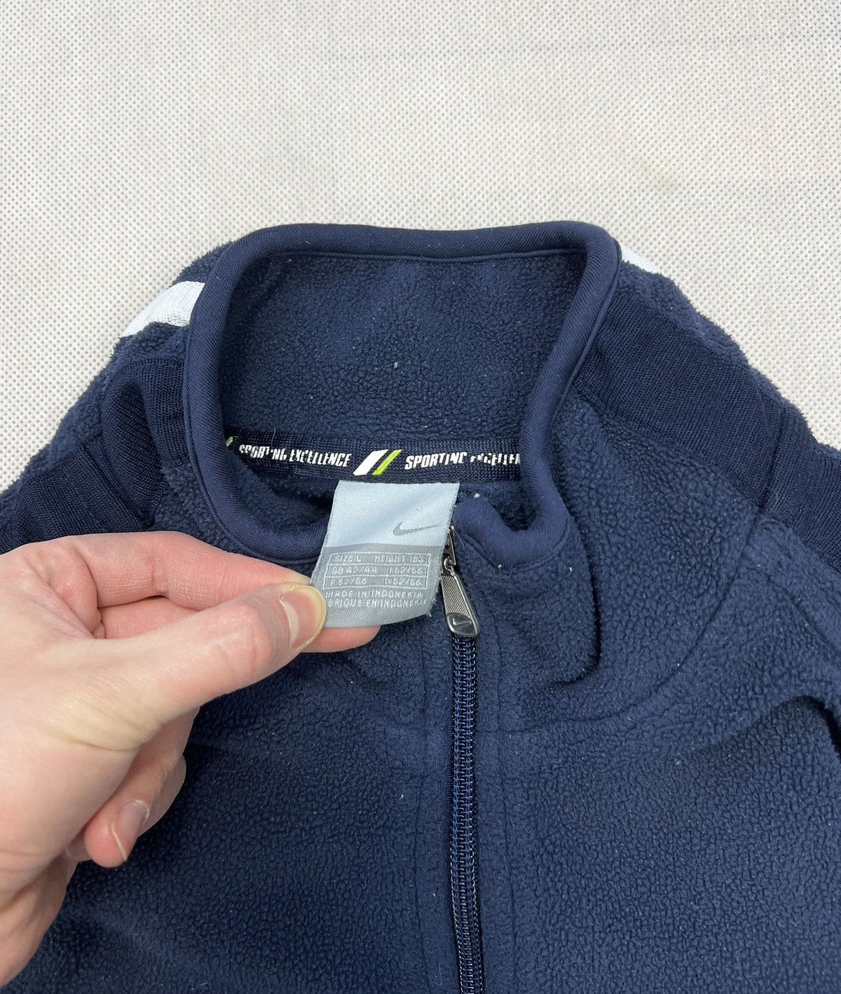 Nike × Vintage Fleece Sweatshirt Nike Small Logo Zipped Vintage 00’s Y2K Size US L / EU 52-54 / 3 - 2 Thumbnail