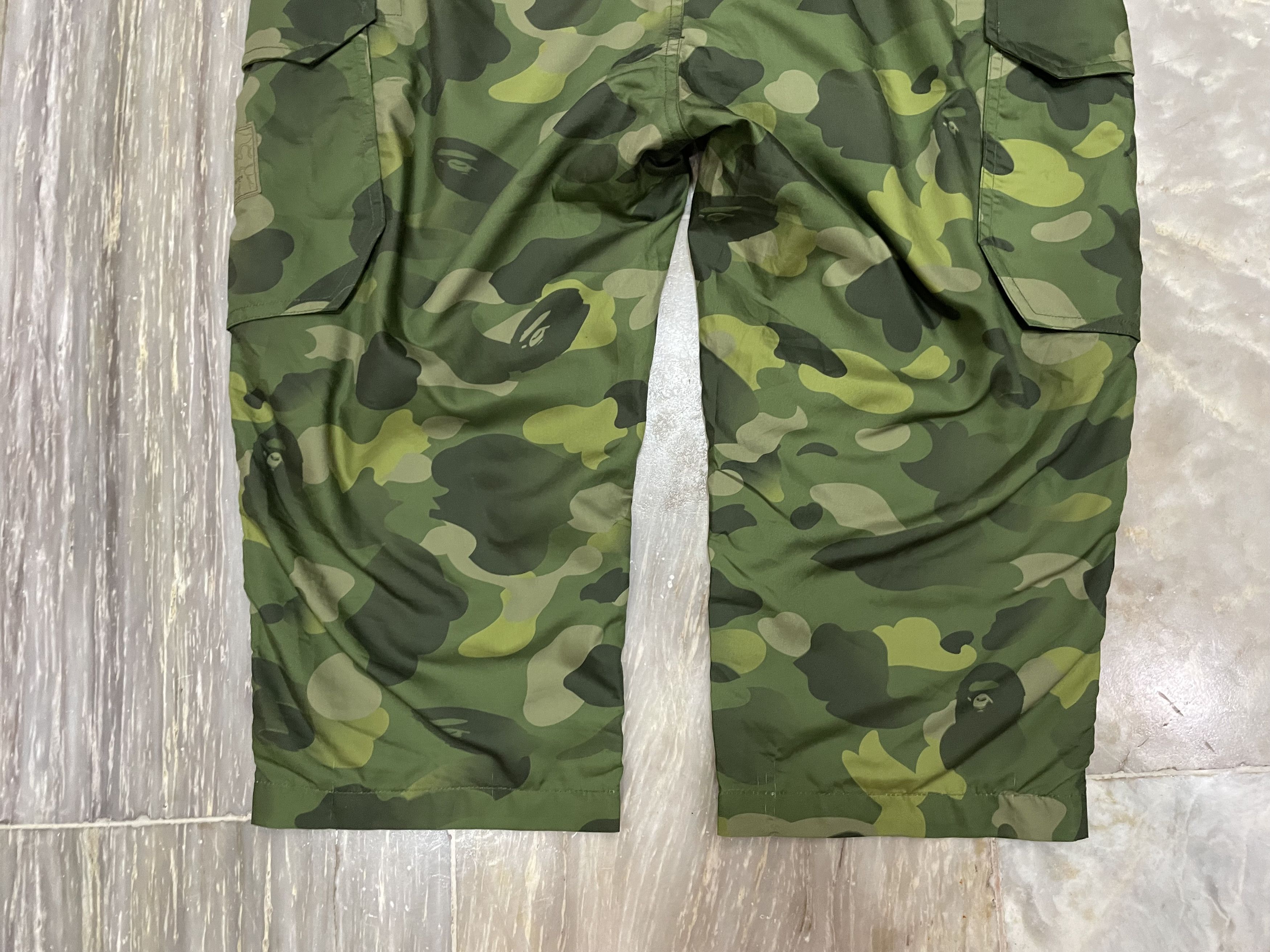 Bape Bape Color Camo Green - Cargo Cropped Nylon Pants Size US 34 / EU 50 - 10 Thumbnail