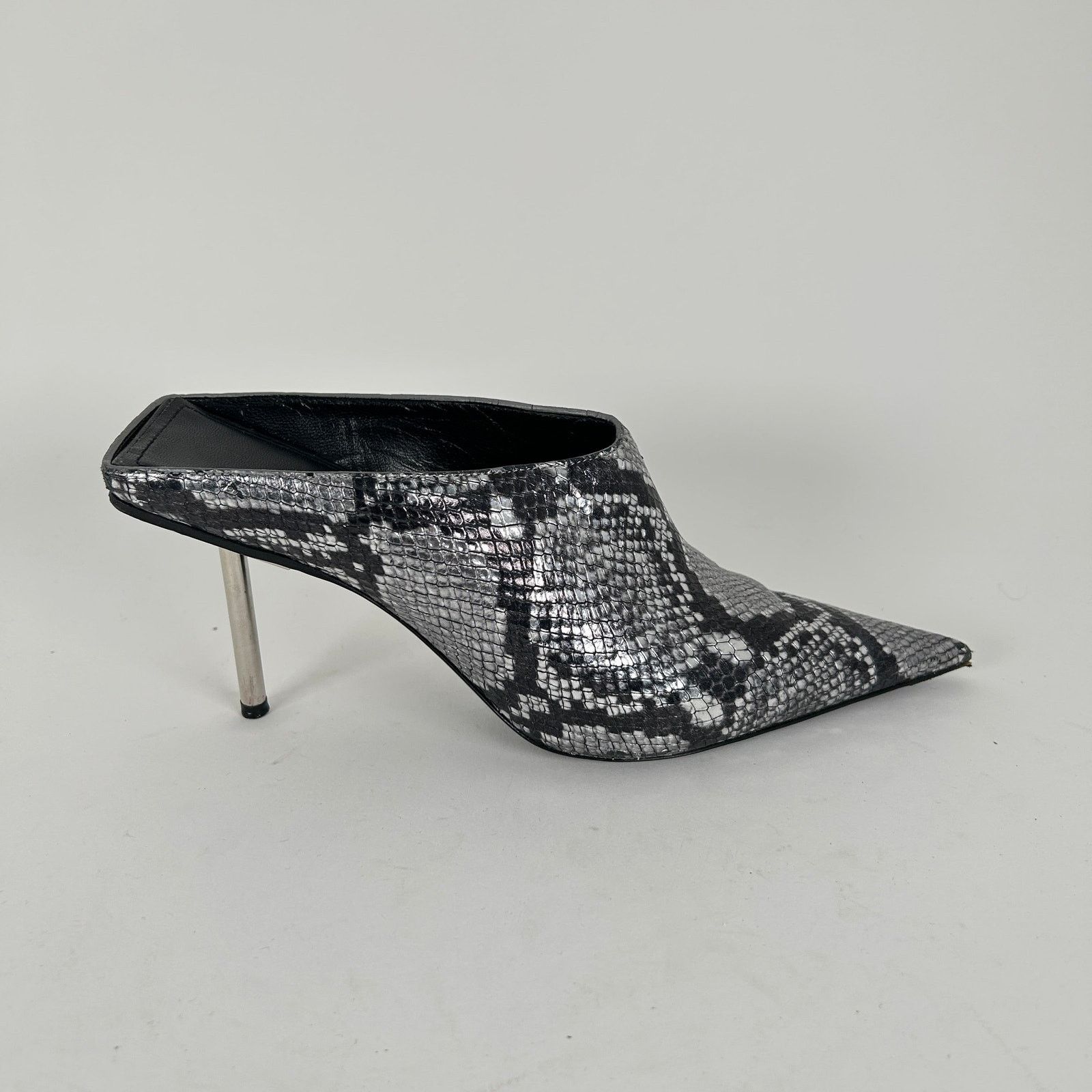 Balenciaga Balenciaga Snake Skin Pumps 38.5 Size US 8.5 / IT 38.5 - 1 Thumbnail