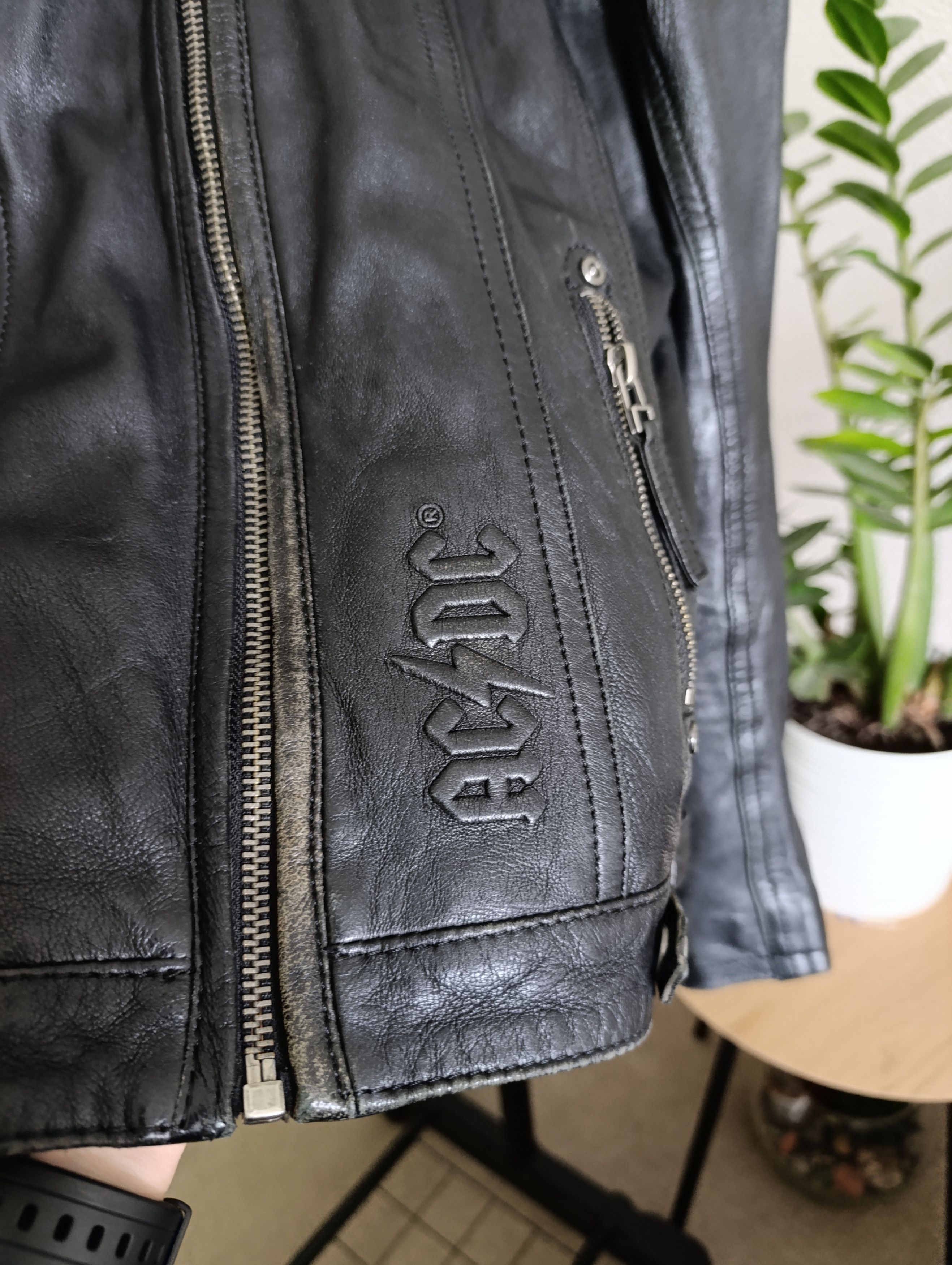 AC/DC EMP SIGNATURE COLLECTION WOMENS LEATHER BIKER JACKET AC/DC Size L / US 10 / IT 46 - 10 Thumbnail