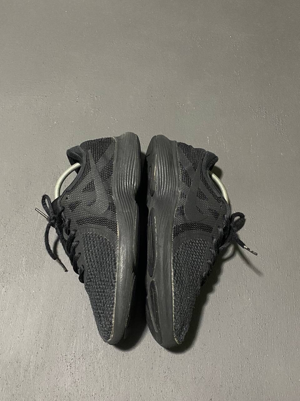 Nike Nike Revolution 4 Size US 7 / EU 40 - 3 Thumbnail