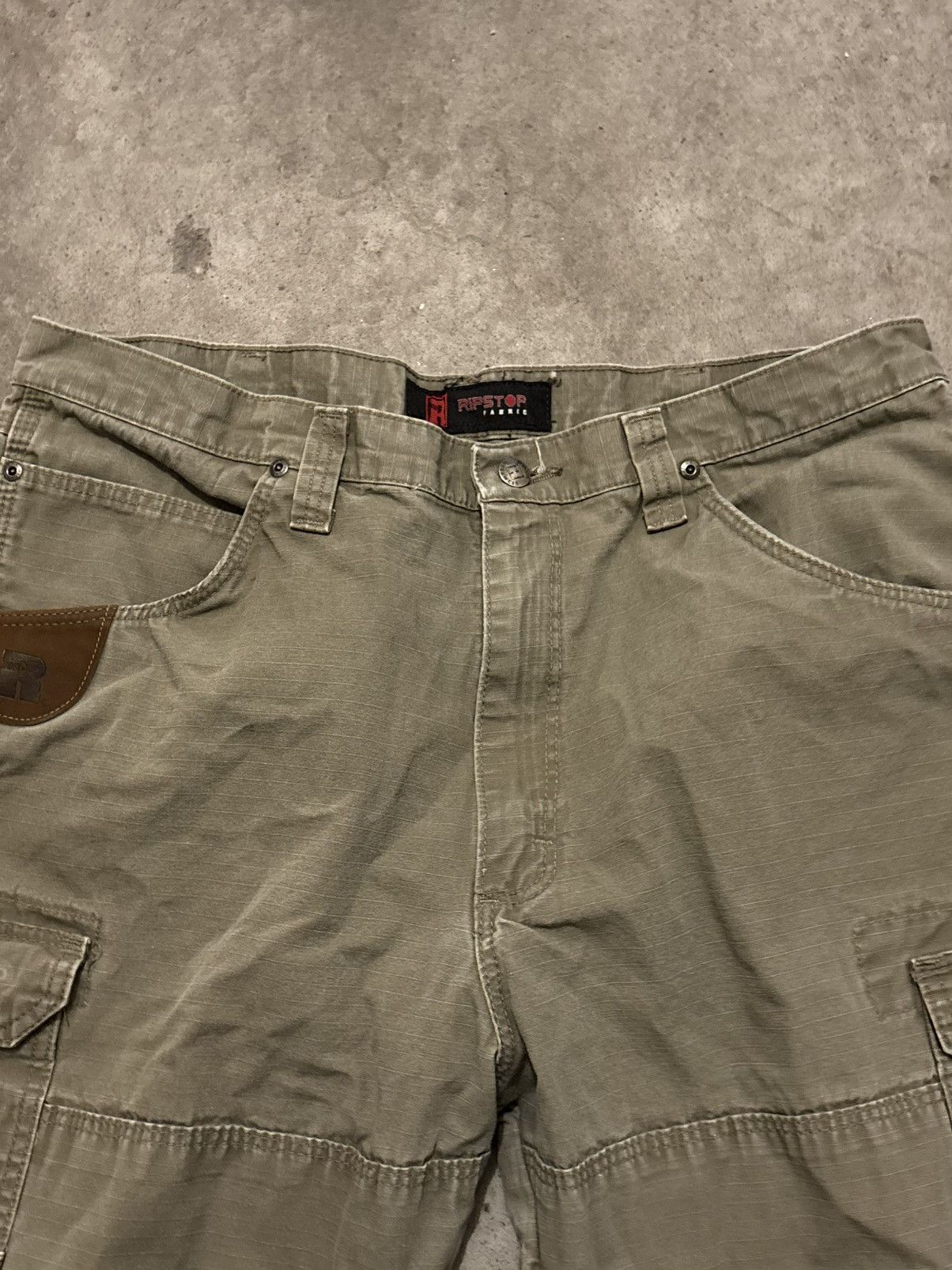 Wrangler Vintage Y2K Riggs Workwear By Wrangler Carpenter Cargo Pants Size US 38 / EU 54 - 2 Thumbnail