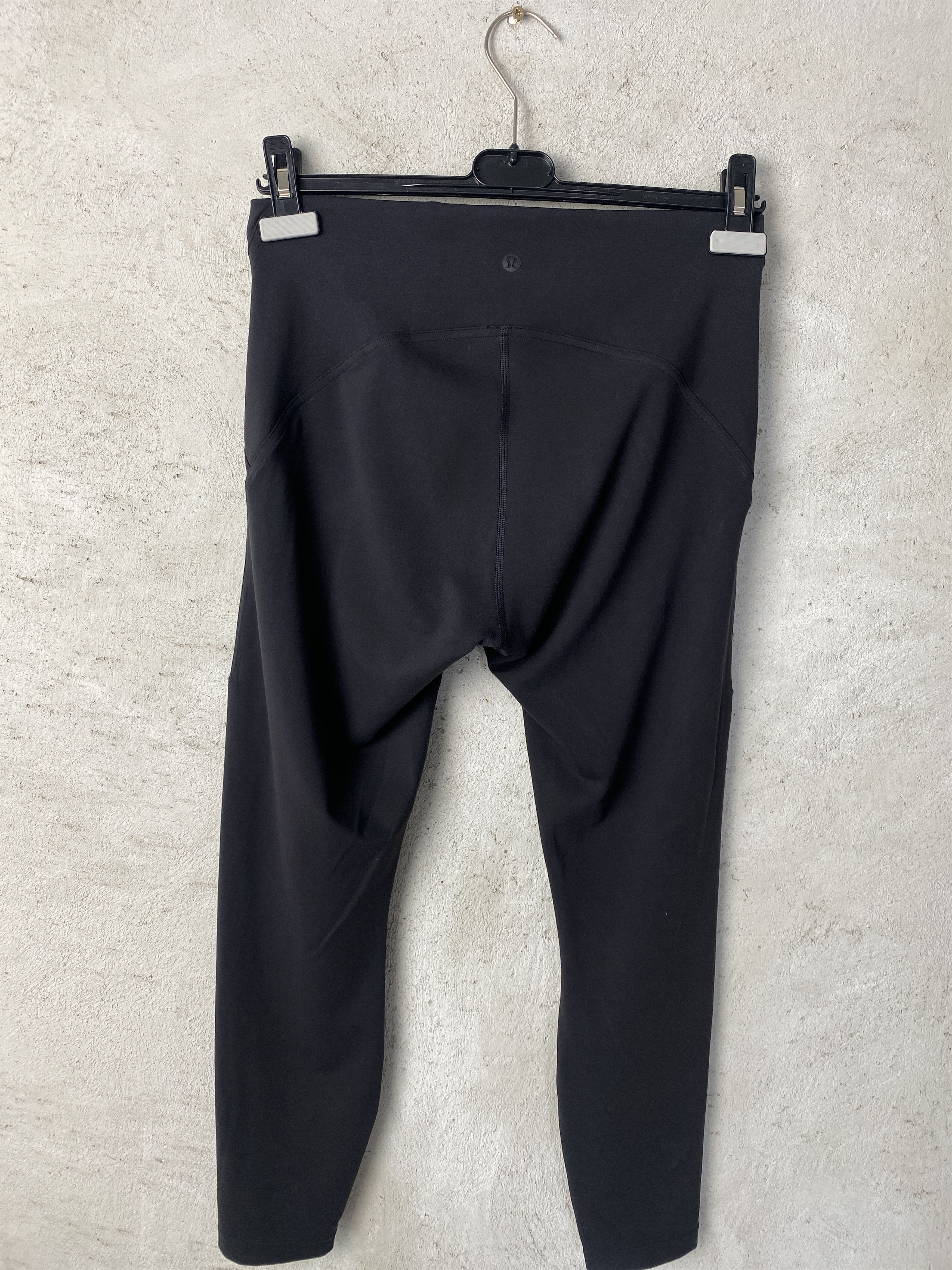 Lululemon Lululemon small logo leggings sport Size 28" / US 6 / IT 42 - 1 Thumbnail