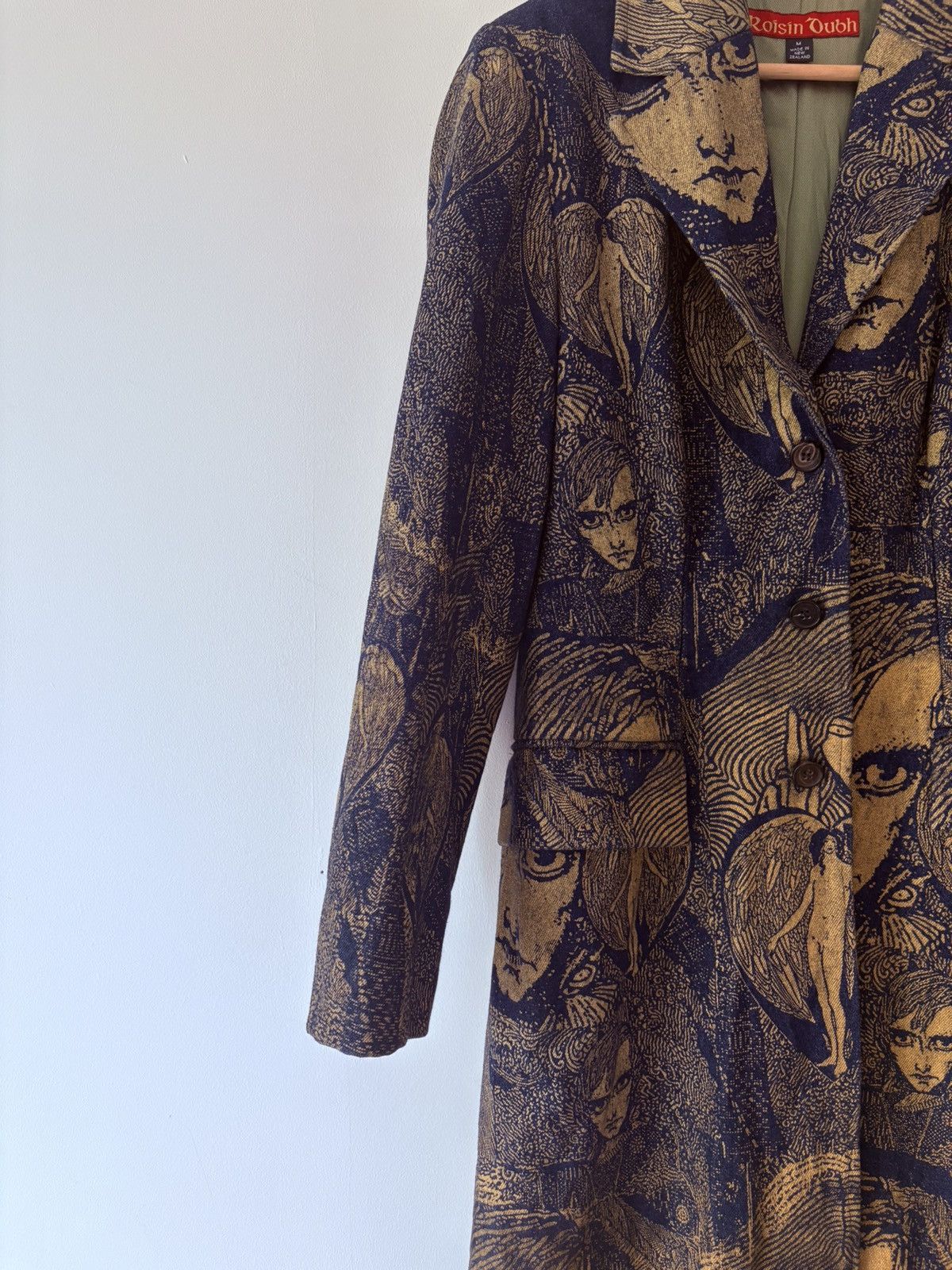 Vintage Roisin Dubh “Soul Gaze” Printed Denim Coat (2003) – Limited Size M / US 6-8 / IT 42-44 - 3 Thumbnail