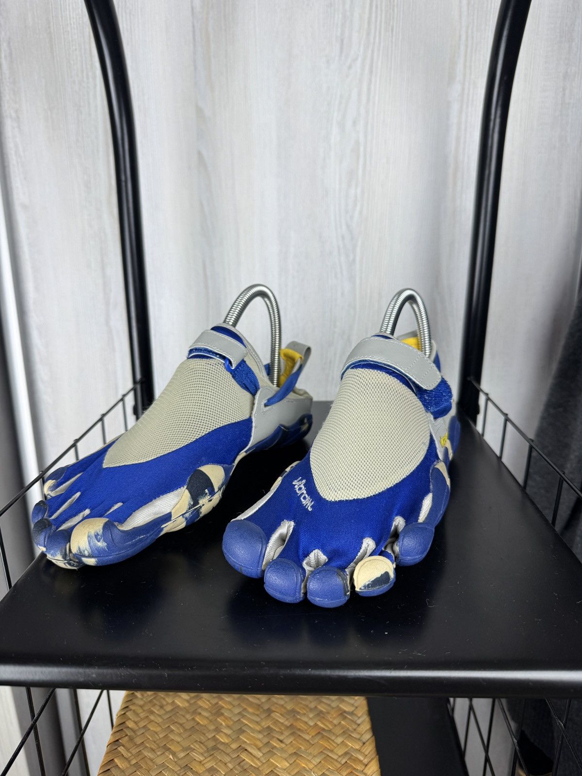 Vibram Vibram FiveFingers Barefoot Running Shoes size 38 Size US 8 / IT 38 - 6 Thumbnail