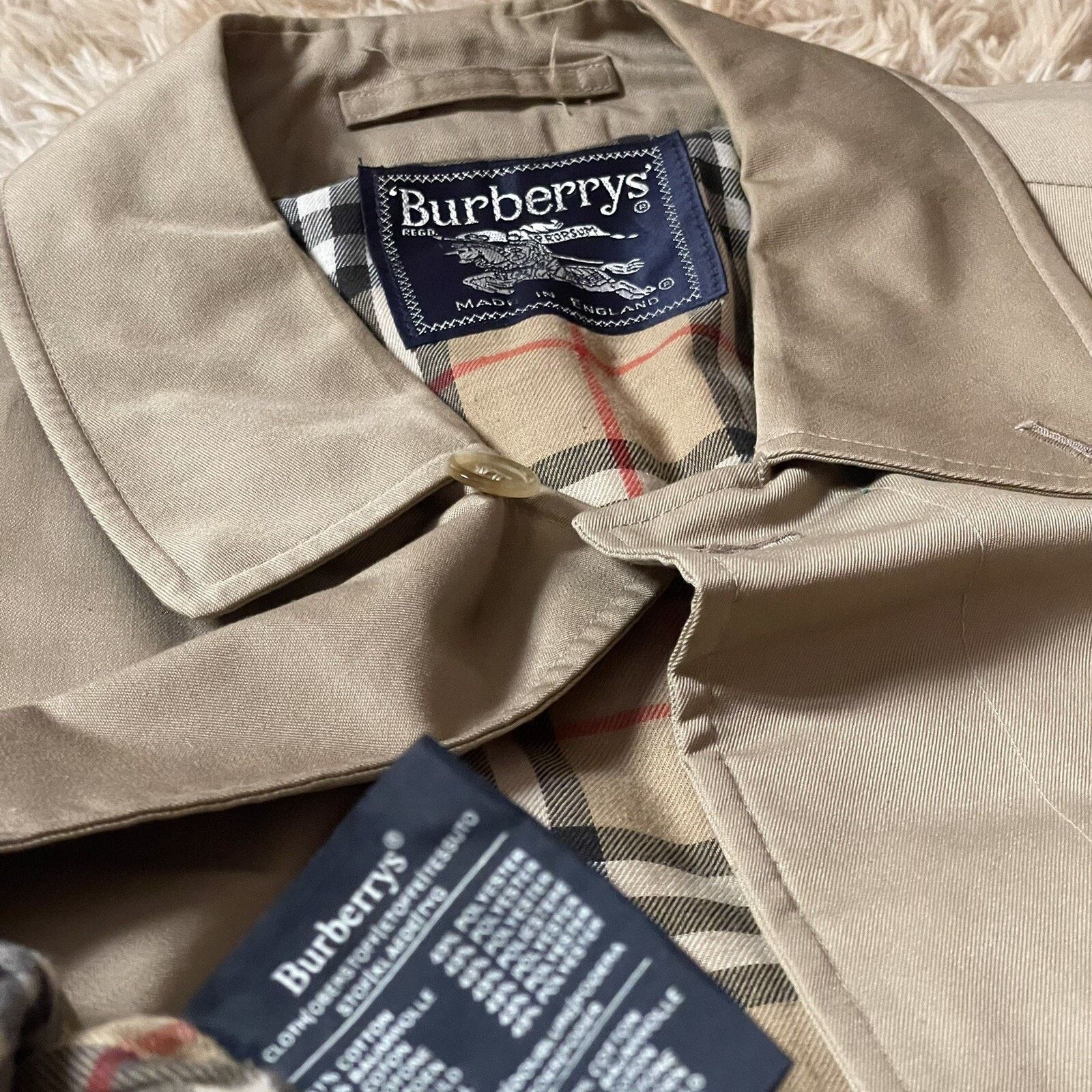 Burberry Vintage Burberry's men's Trench Coat Nova Check england M L Size US M / EU 48-50 / 2 - 1 Thumbnail