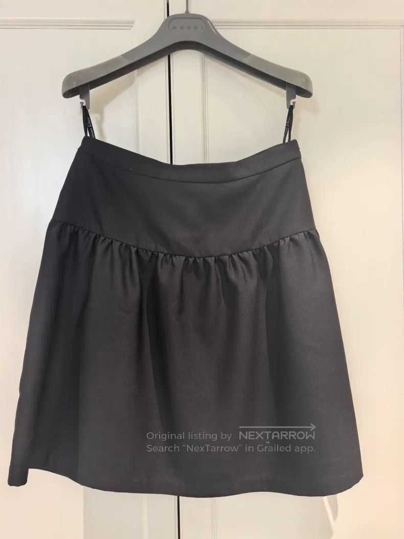 Valentino Valentino Black skirt Size S / US 4 / IT 40 - 1 Thumbnail