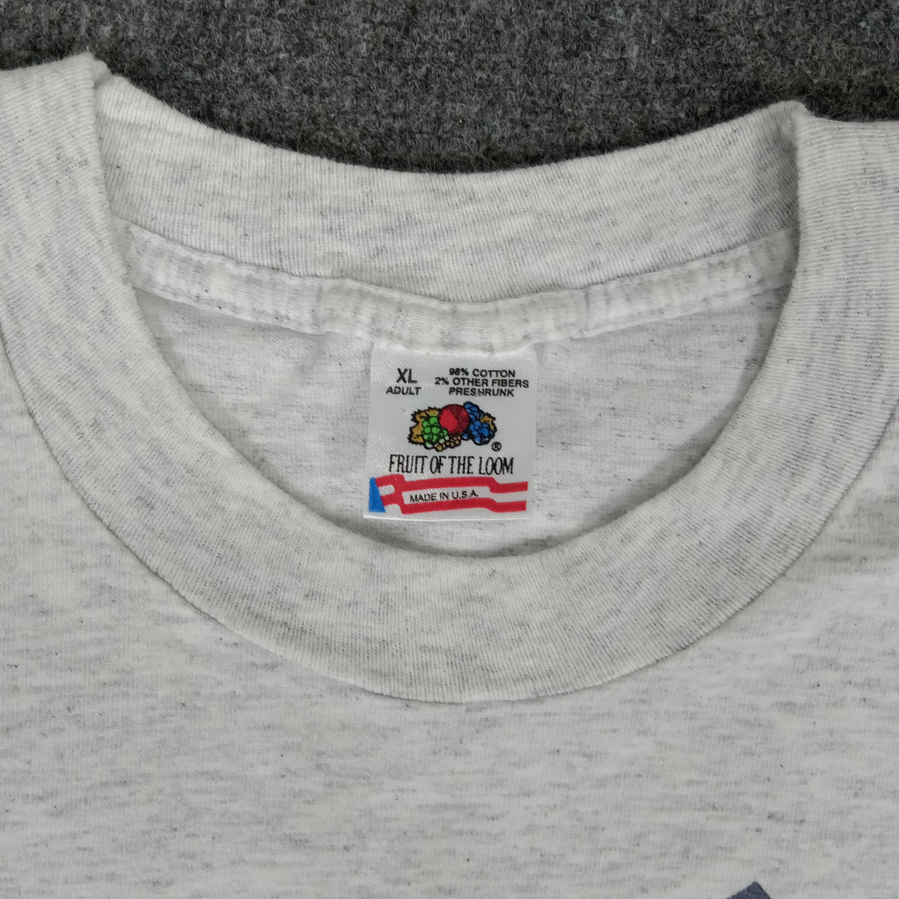 MLB × Vintage Vintage 90's Indians Baseball Team MLB Tshirt Size US XL / EU 56 / 4 - 4 Thumbnail