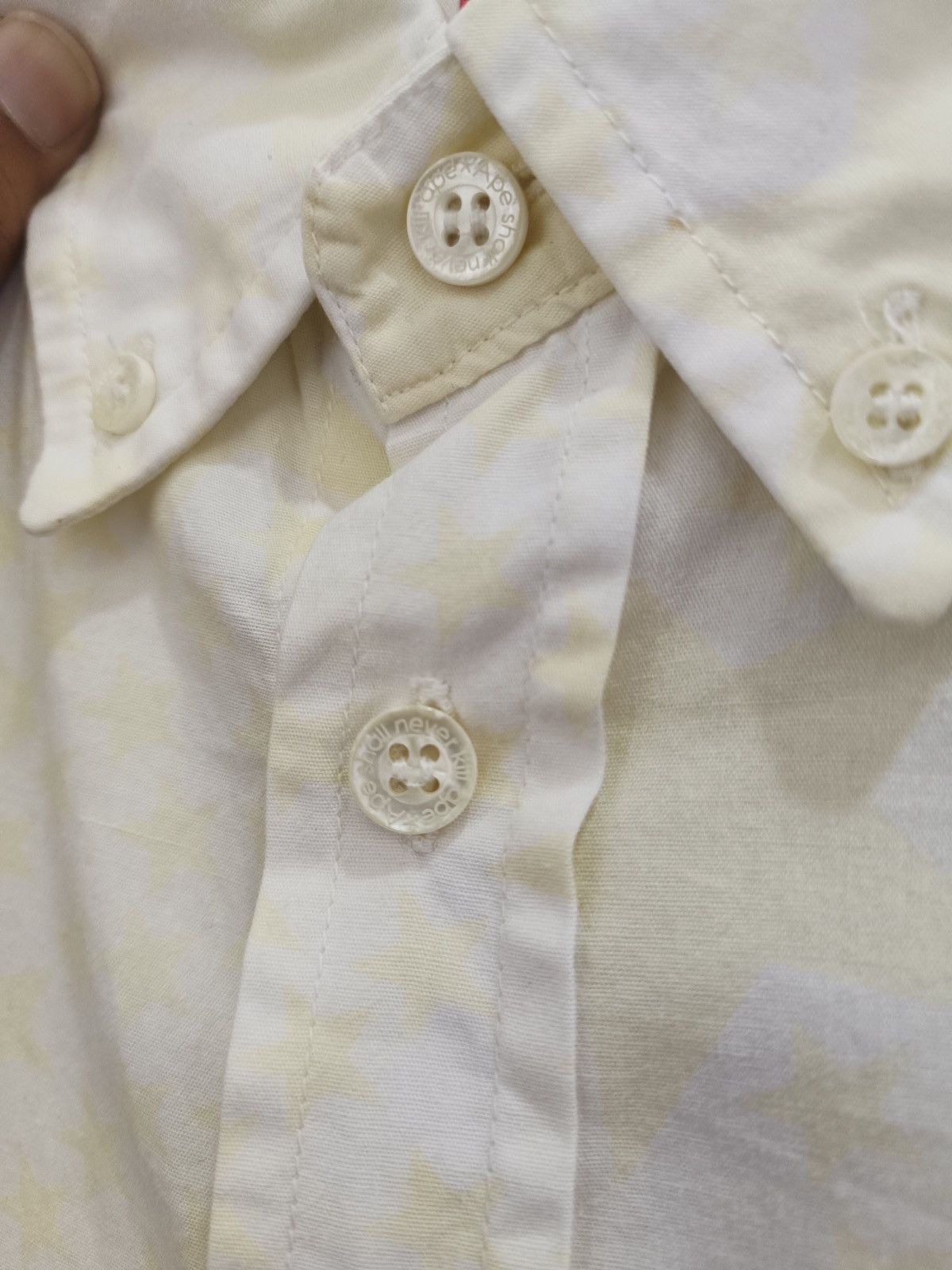 Bape Star Pattern S/S BD Shirt Size US M / EU 48-50 / 2 - 4 Thumbnail
