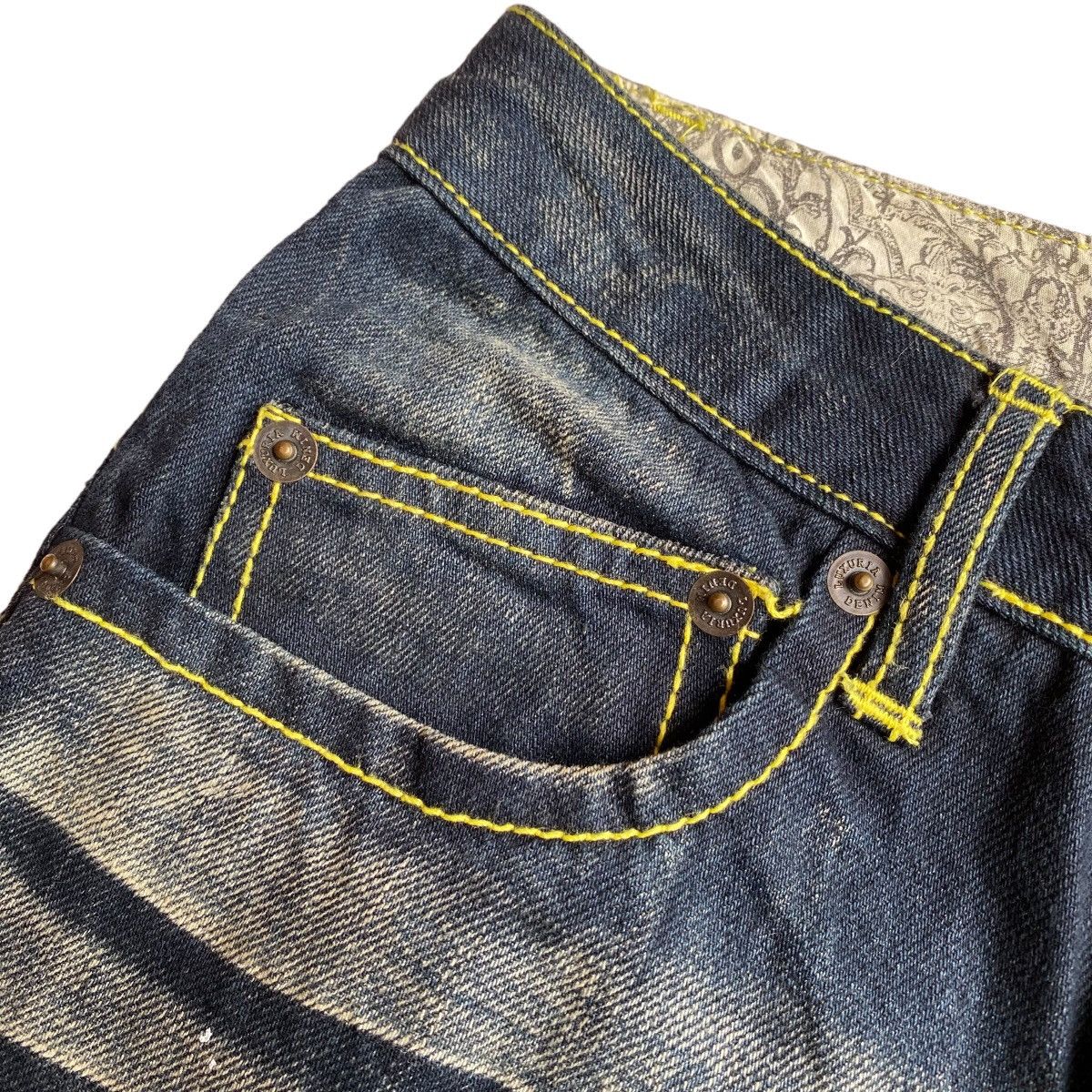 Isamu Katayama Backlash × Japanese Brand Glad News Flared Splatter Denim Luxuria Size US 31 - 7 Thumbnail
