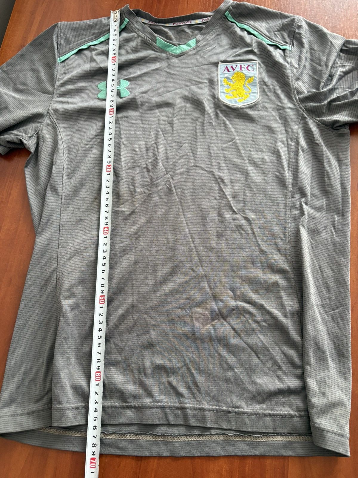 Under Armour 2018/19 Under Armour Aston Villa Training Soccer Jersey M/L Size US L / EU 52-54 / 3 - 11 Thumbnail