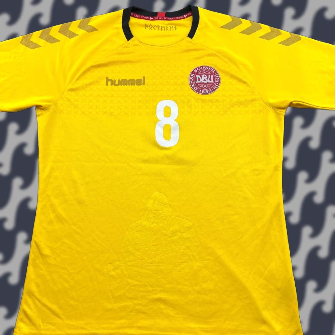 Hummel Hummel Denmark 2016 2017 Goalkeeper Football Jersey Mens Medium Adult Shirt DBU Yellow Short Sleeve Moisture Wicking Quick Dry Sports FootballMens Size US M / EU 48-50 / 2 - 1 Thumbnail