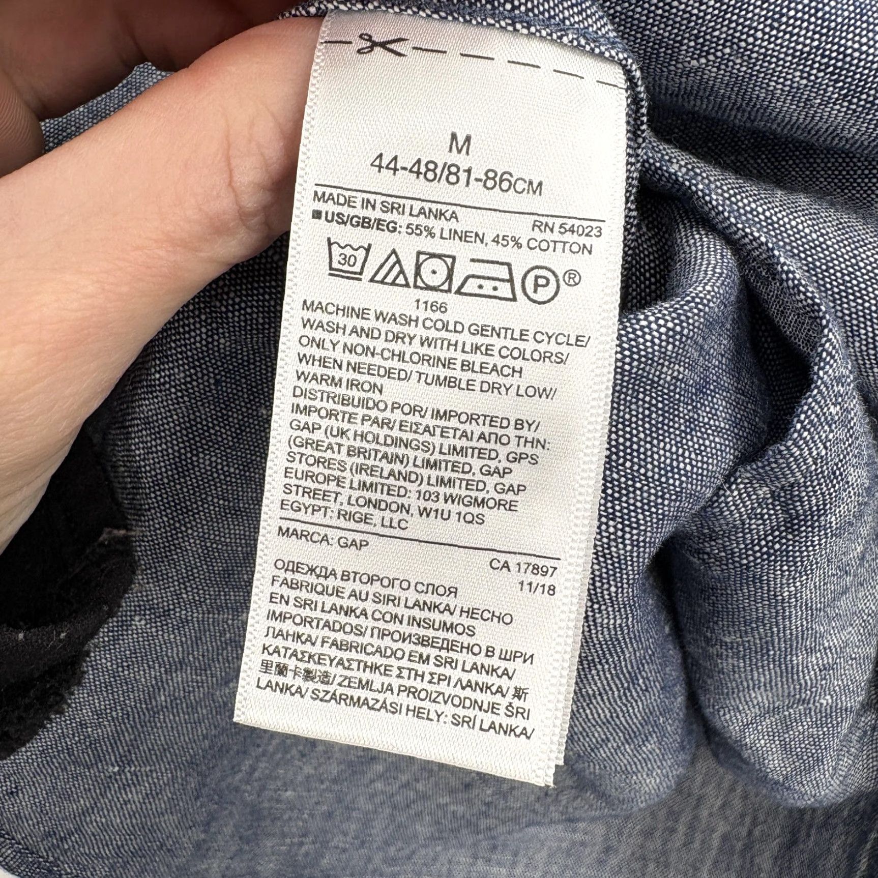 Gap Gap Shirt Mens Medium Blue Chambray Linen Cotton Short Sleeve Standard Fit Chore Button-Up Shirt Size US M / EU 48-50 / 2 - 4 Thumbnail