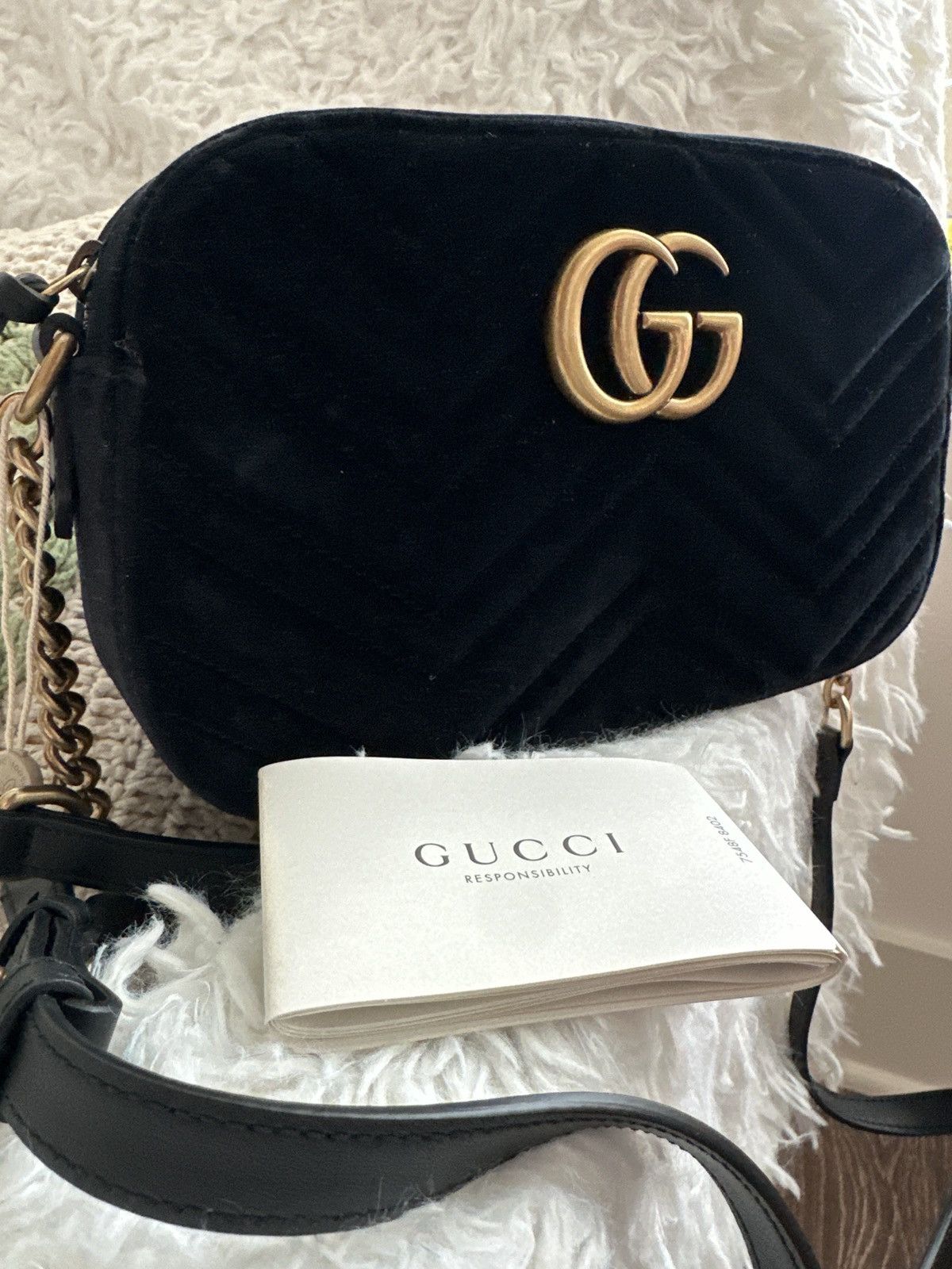 Gucci Gucci GG Marmont Bag in Black Velvet Limited Edition Size ONE SIZE - 9 Thumbnail