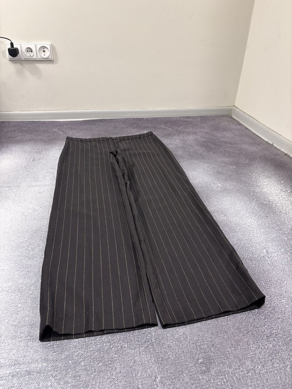 Armani Collezioni Armani Collezioni Women’s Brown Pinstripe Wool Power Suit Size L / US 10 / IT 46 - 18 Thumbnail