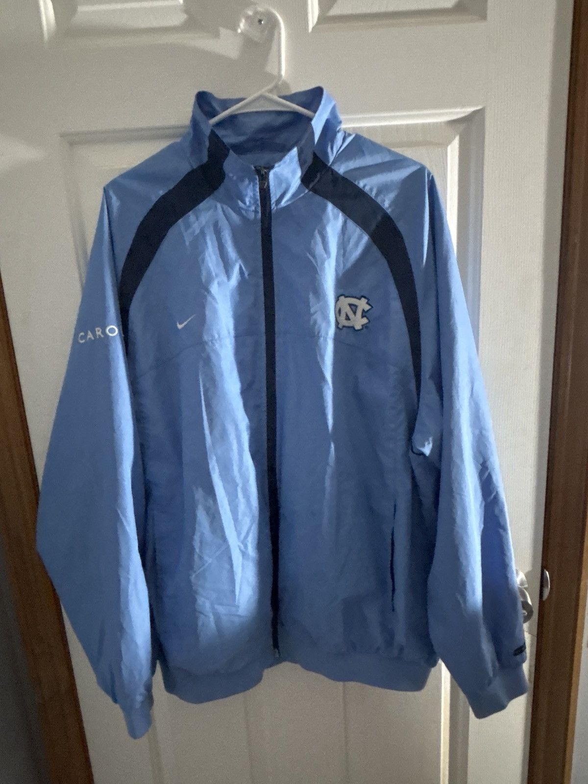 Nike Vintage x UNC x Nike x Windbreaker Size US L / EU 52-54 / 3 - 4 Thumbnail