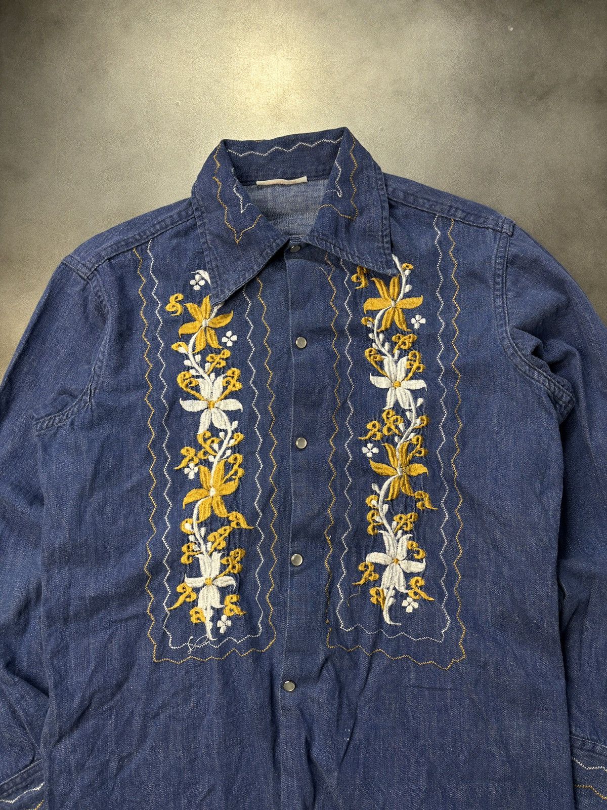 Mexicana × Vintage 1970s Denim Guayabera Shirt Vintage Embroidered Jean Jacket Size US M / EU 48-50 / 2 - 2 Thumbnail
