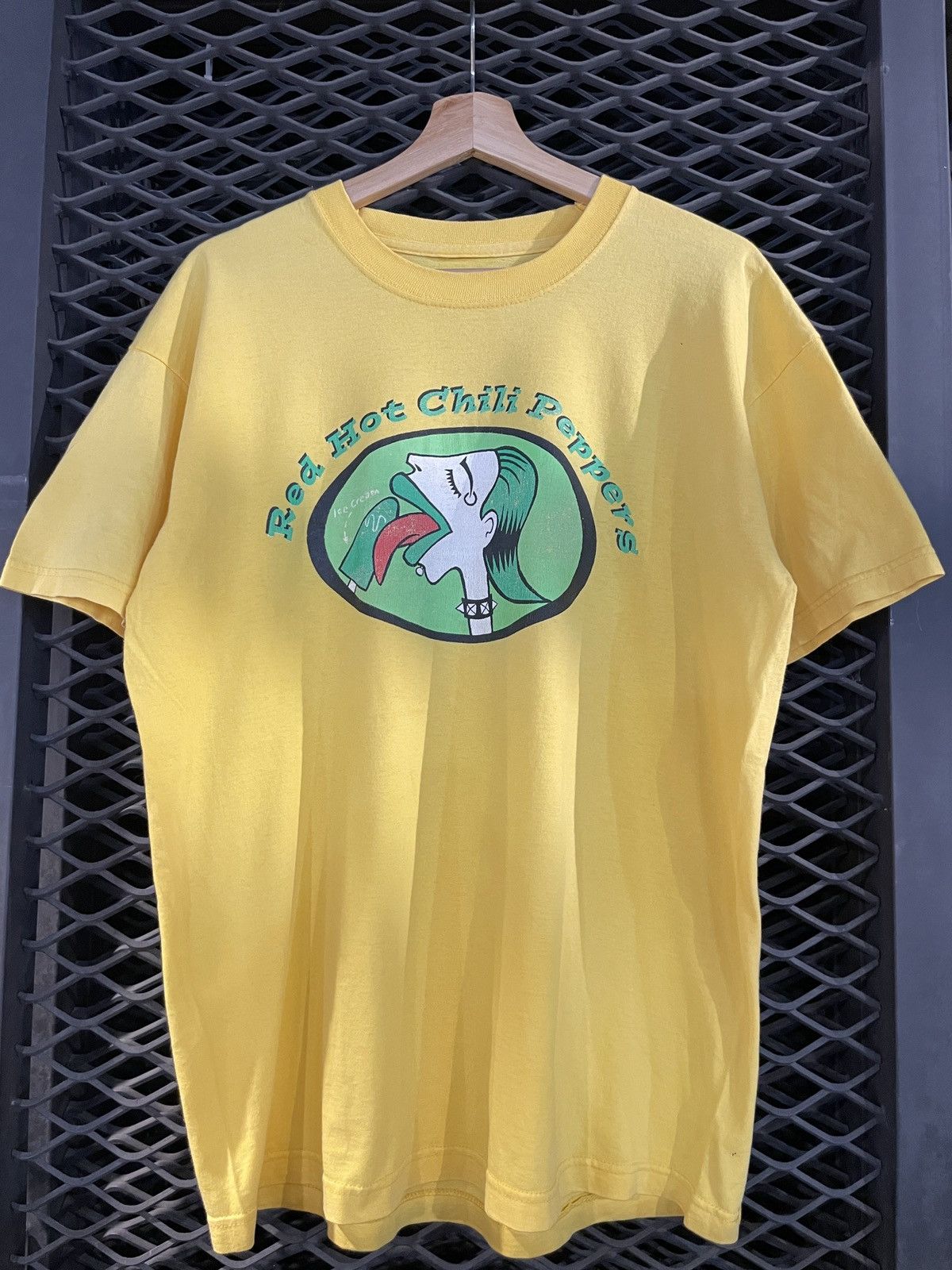 Band Tees Red Hot Chili Peppers T-Shirt Size US L / EU 52-54 / 3 - 1 Thumbnail