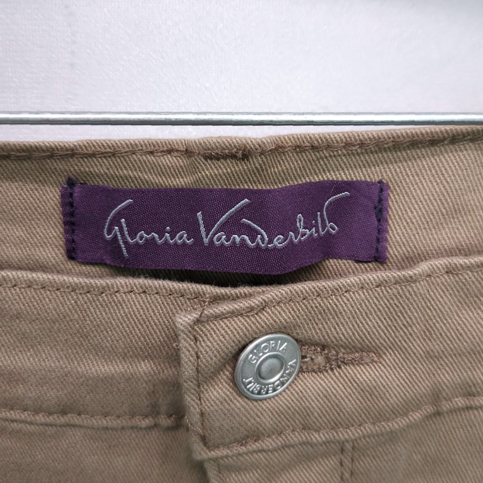 Gloria Vanderbilt Gloria Vanderbilt Amanda Slimming Jeans Pants Beige Size 8s Womens Size 30" / US 8 / IT 44 - 4 Thumbnail