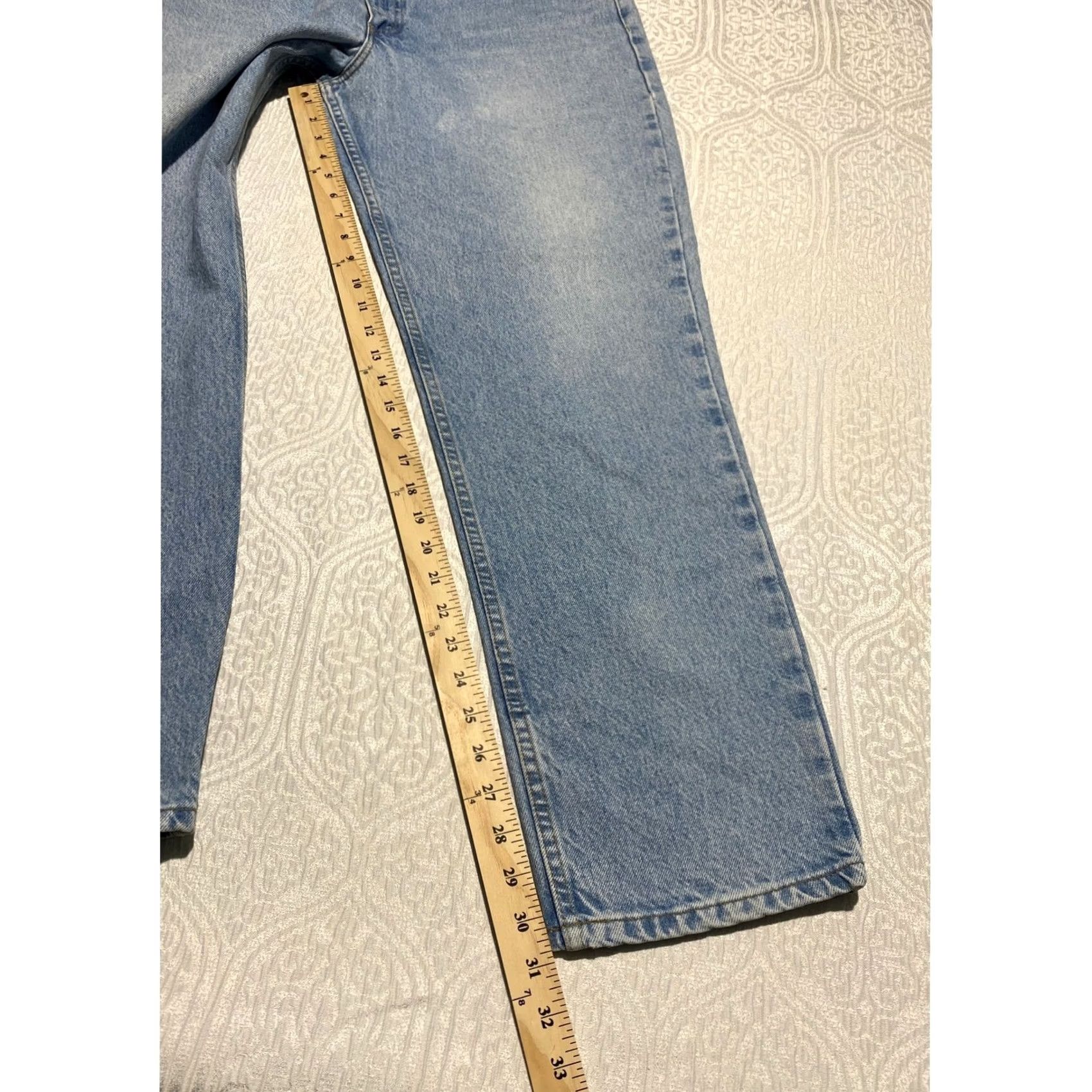 Carhartt VINTAGE Carhartt Jeans Mens 36x31 Blue Denim Relaxed Fit Workwear Straight 5-Pocket Logo Patch Mens Size US 36 / EU 52 - 6 Thumbnail
