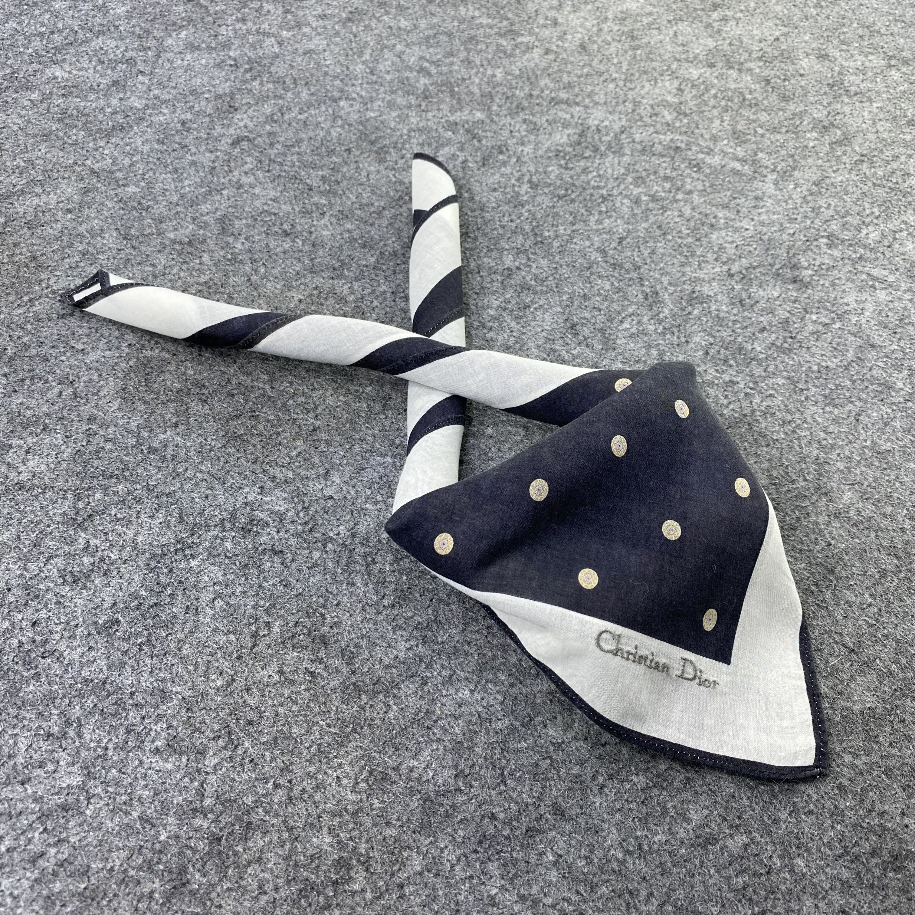 Vintage Christian Dior Handkerchief Neckerchief Bandana-B1844 Size ONE SIZE - 1 Thumbnail