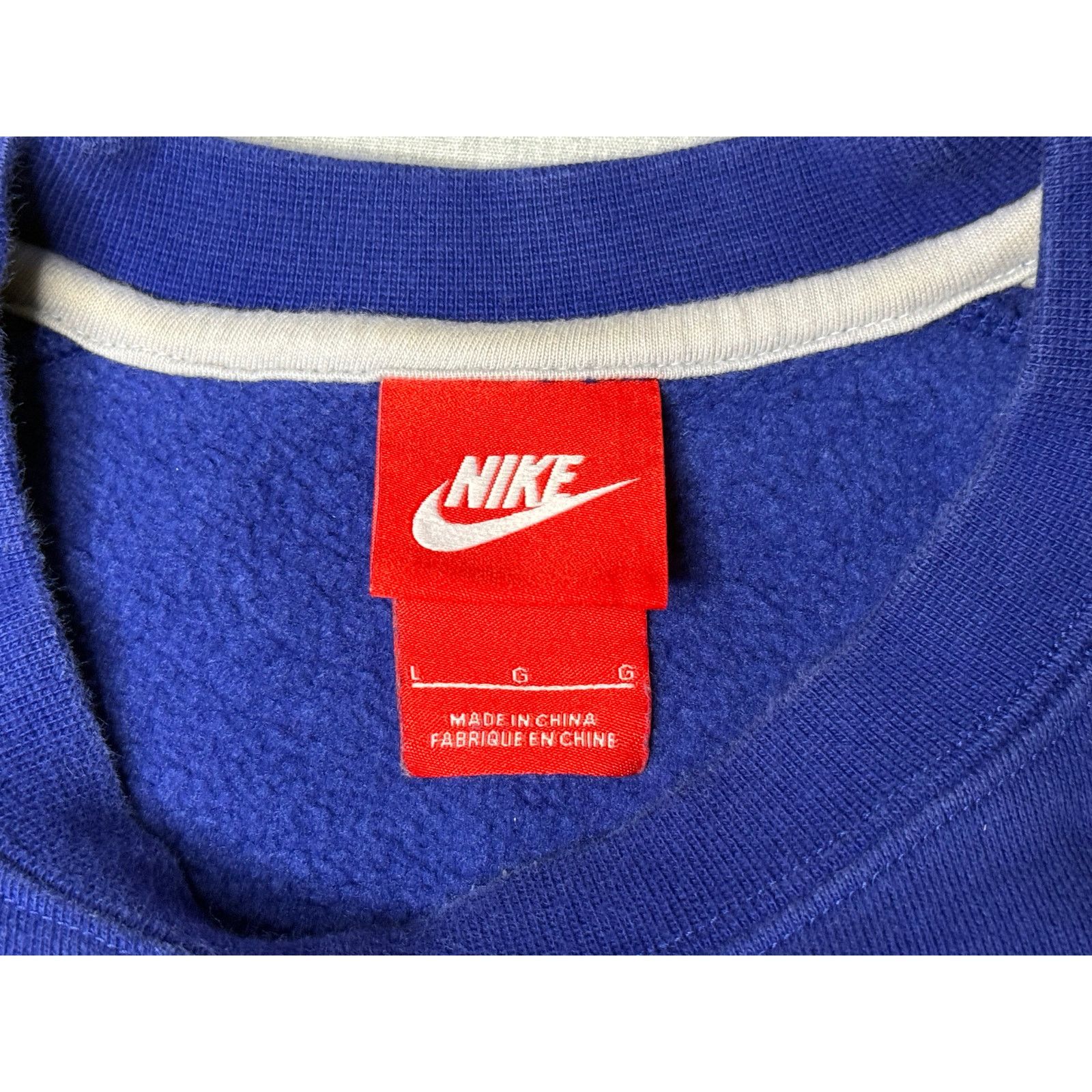 Nike Nike Textured Logo Pullover Crewneck Sweatshirt Large Size US L / EU 52-54 / 3 - 3 Thumbnail