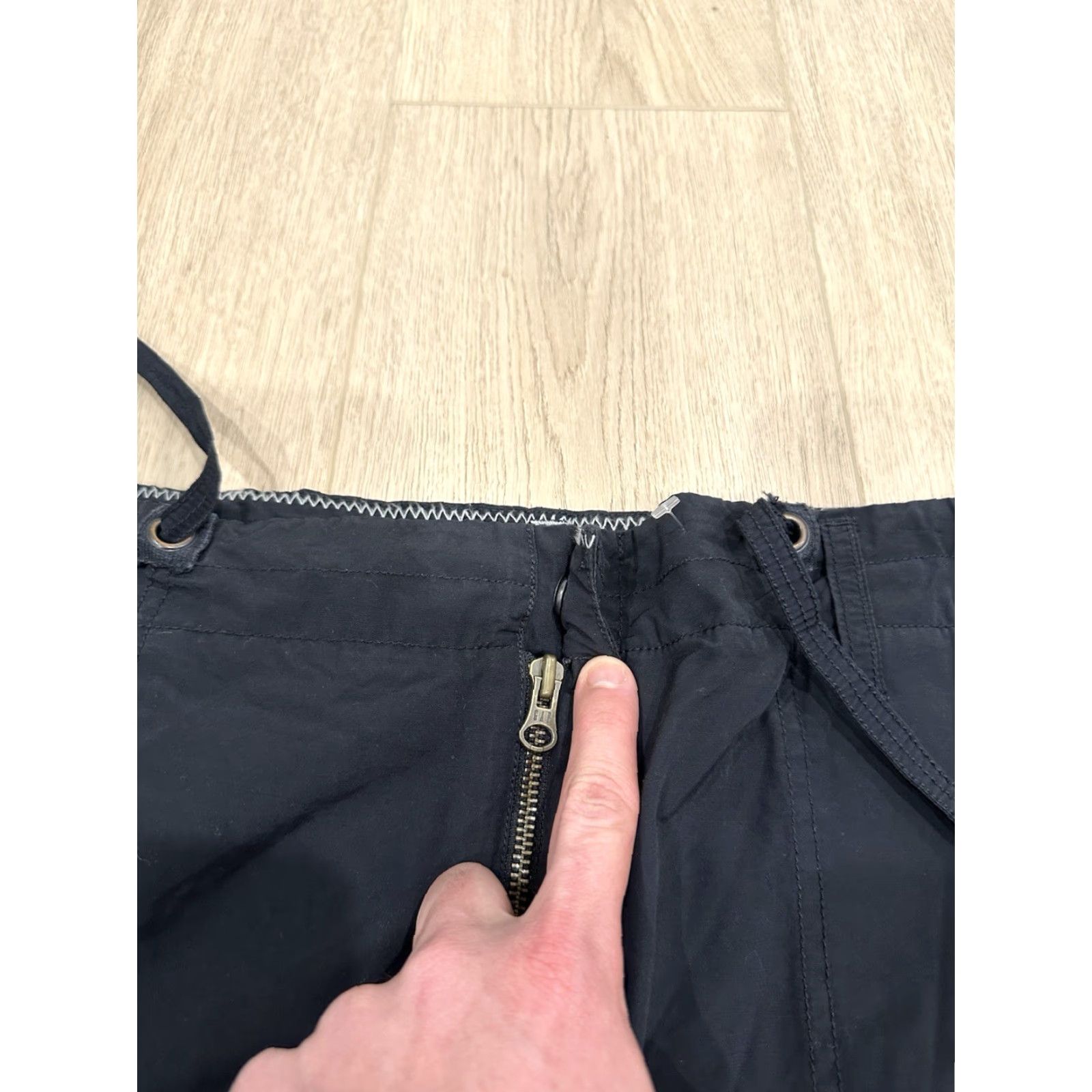 Gap VINTAGE Gap Black Cargo Paratrooper Parachute Pants XL Mens Pants Cargo Black XL JPEG? Size US 36 / EU 52 - 5 Thumbnail