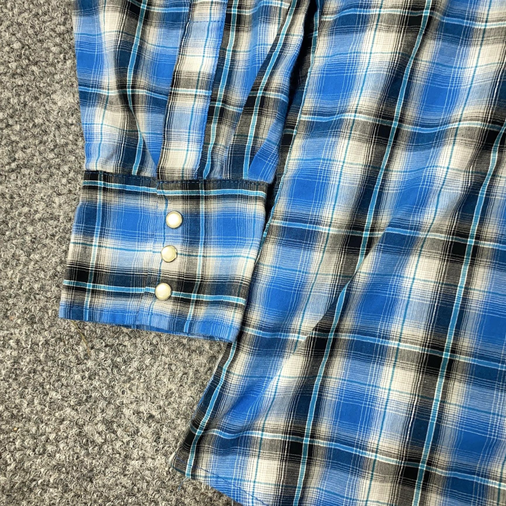 Wrangler Wrangler Shirt Large Blue Plaid Western Fashion Snap Pearl Pockets Rodeo Mens Size US L / EU 52-54 / 3 - 5 Thumbnail