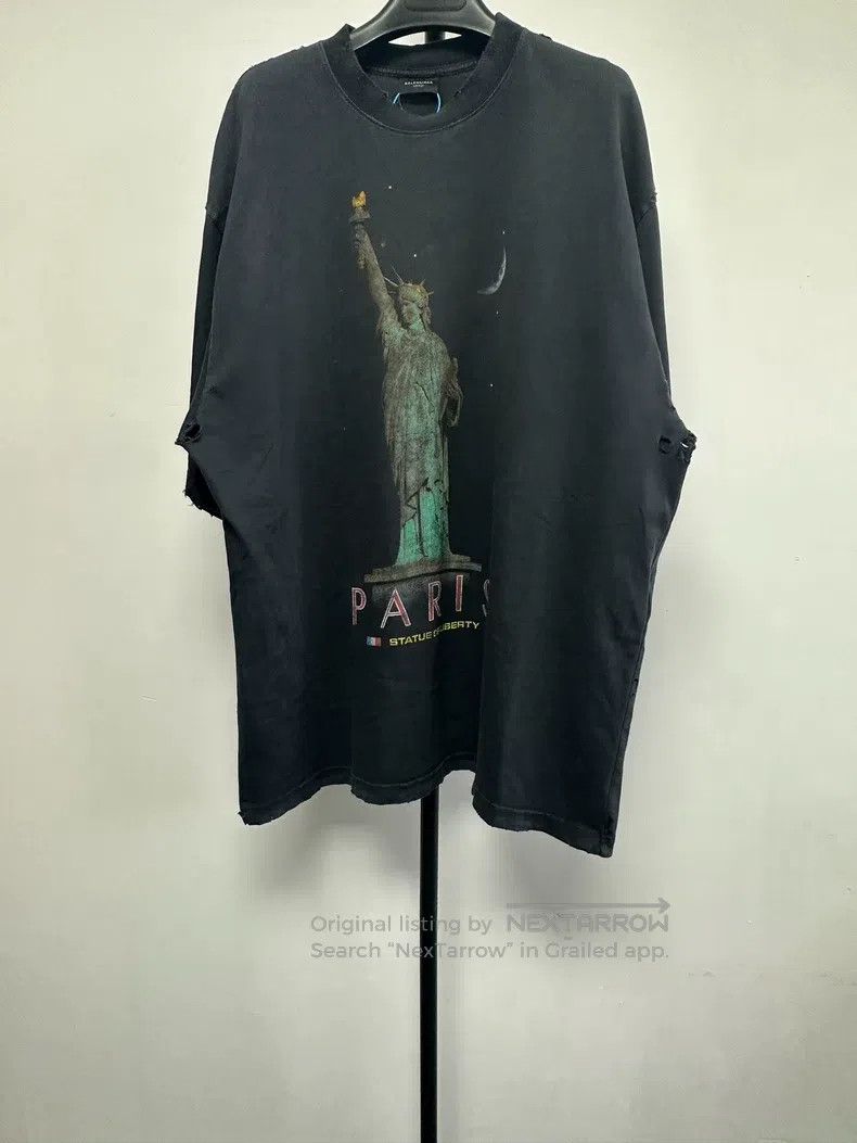 Balenciaga Balenciaga Pattern Letter Printed Round Neck Short Sleeve Size US L / EU 52-54 / 3 - 1 Thumbnail