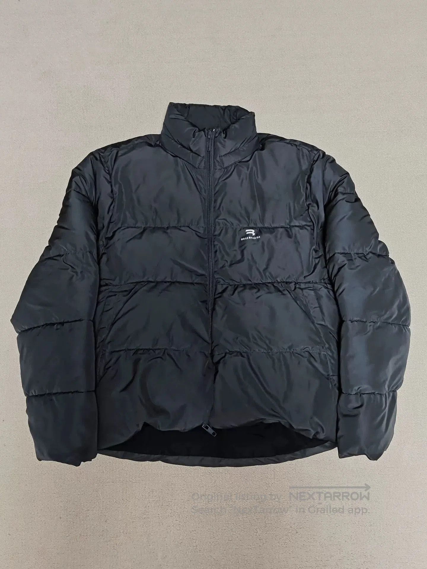Balenciaga balenciaga sporty oversized down jacket. Size US S / EU 44-46 / 1 - 1 Thumbnail