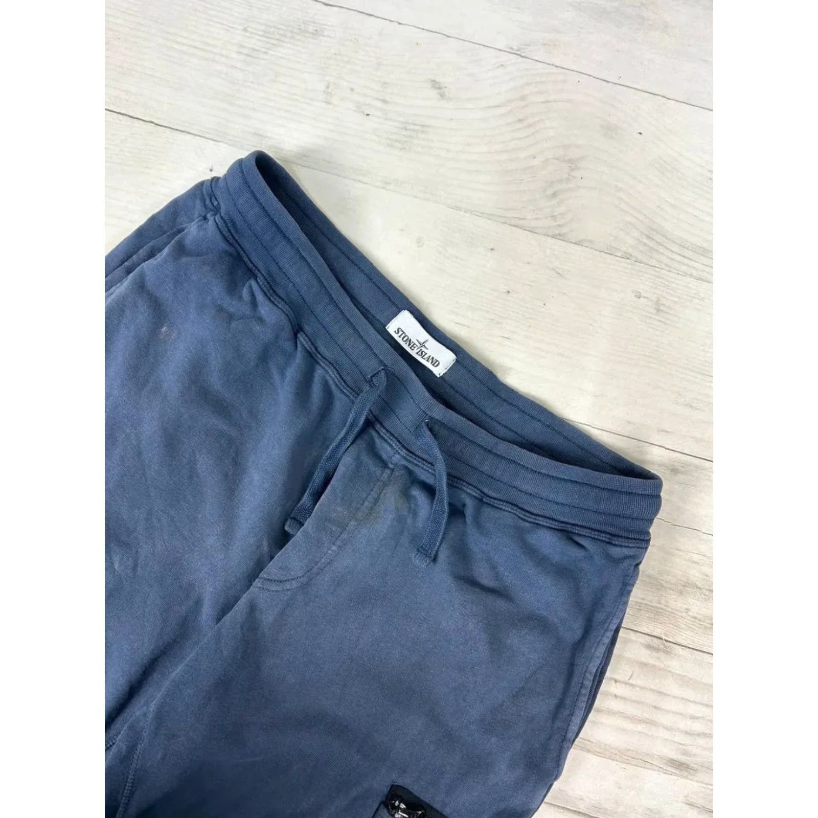 Stone Island Stone Island Navy Cargo Joggers Sweatpants Mens Size L Blue Size US 33 - 2 Thumbnail