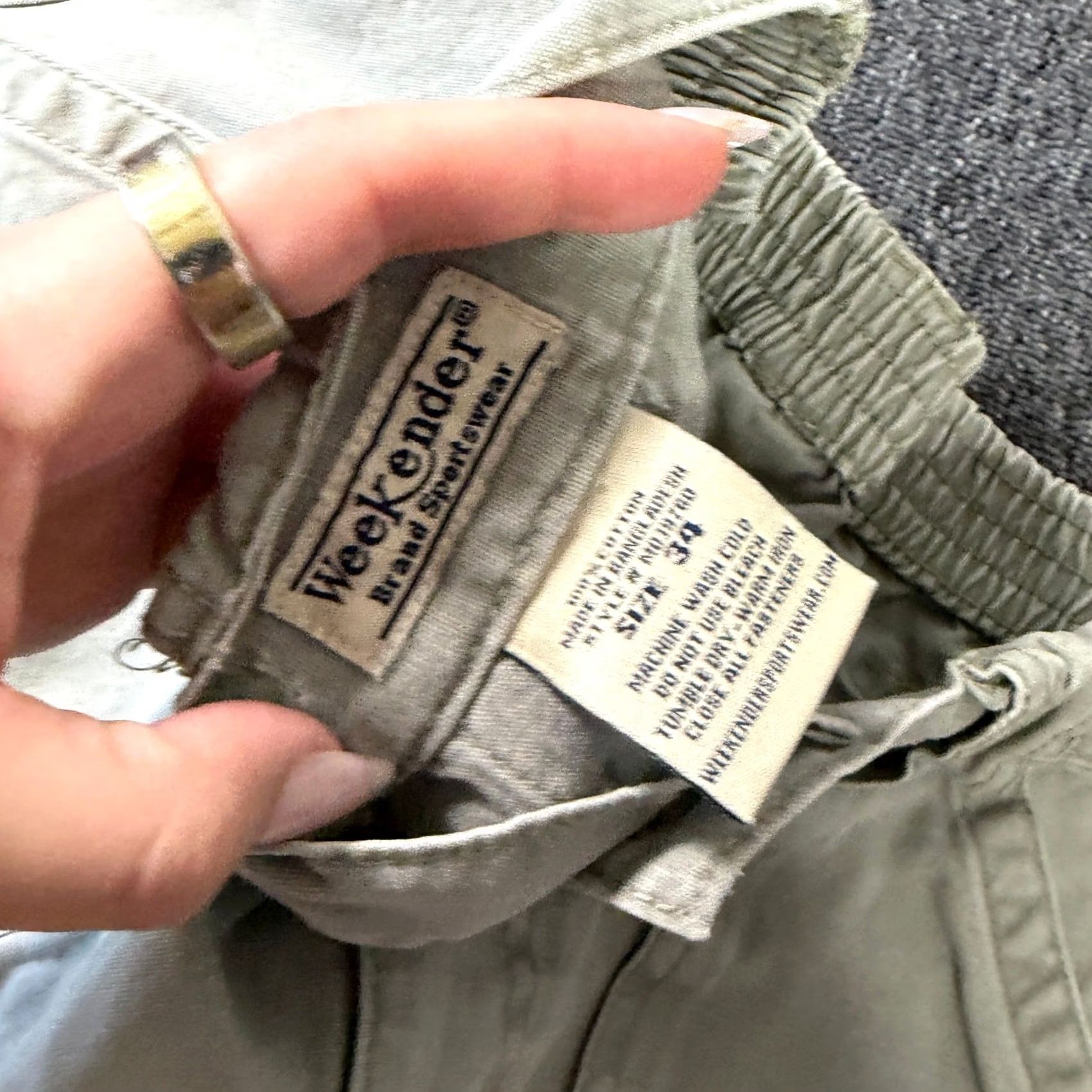 Vintage VINTAGE Y2K Weekender Cargo Light Beige Casual Men's Chino Shorts Size 34 Cargo Mens Beige Shorts 34 Size US 34 / EU 50 - 3 Thumbnail