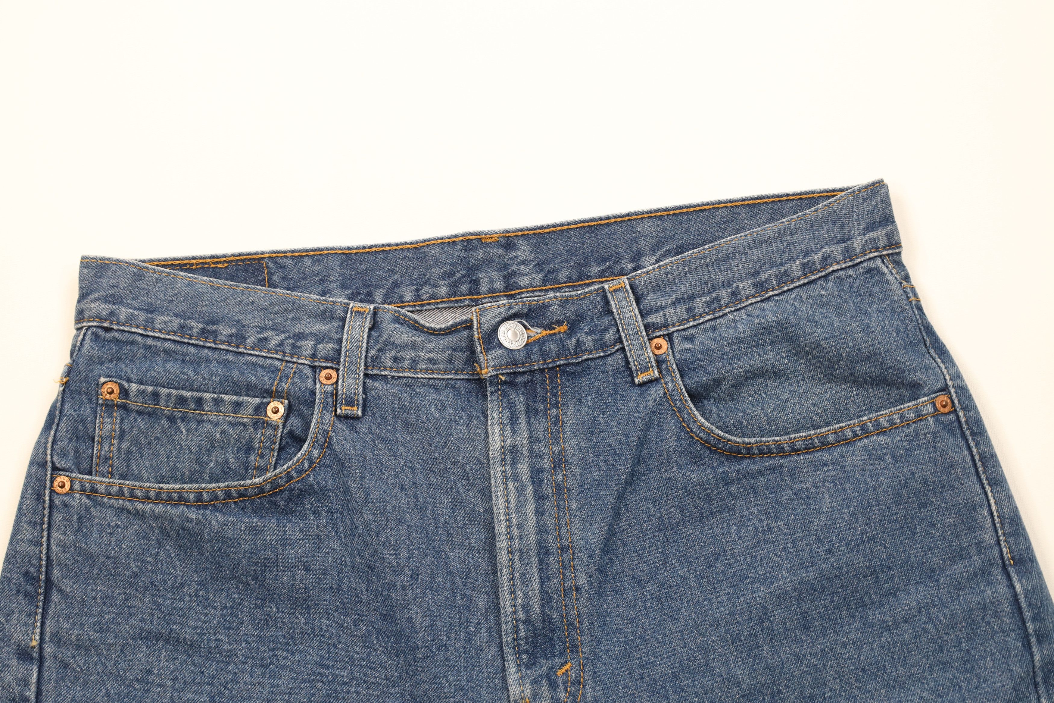Levi's Vintage Y2K 2004 Levis 505 Fit Denim Jean Shorts Jorts Size US 34 / EU 50 - 2 Thumbnail