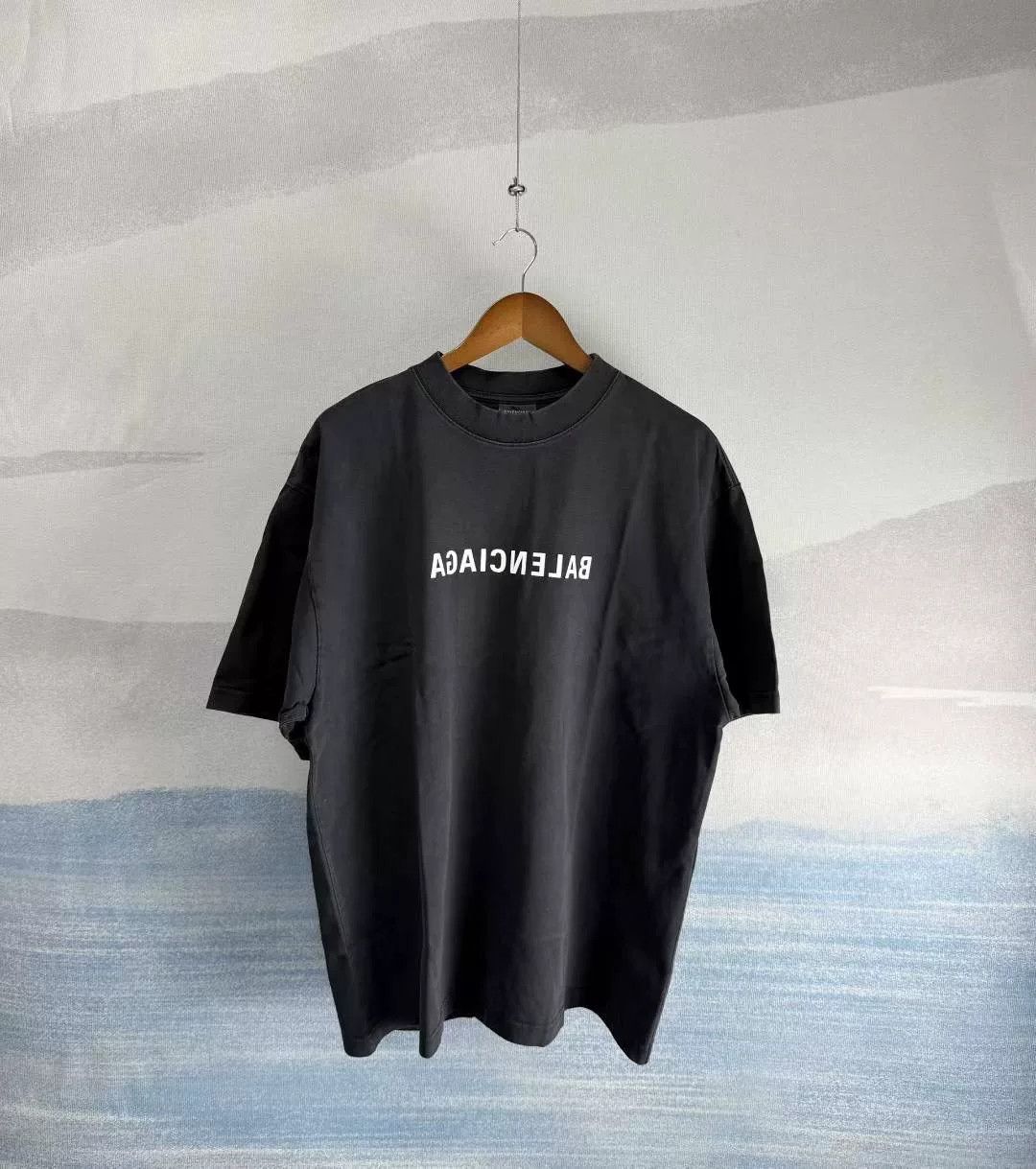 Balenciaga Balenciaga Mirror Inverted Logo Short Sleeve Size US L / EU 52-54 / 3 - 1 Thumbnail