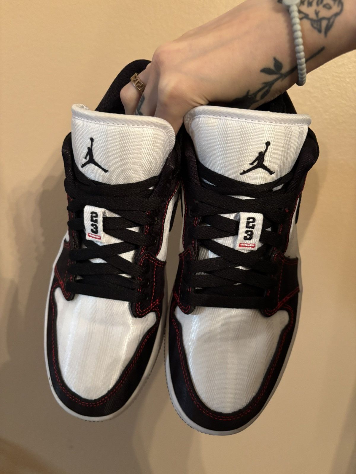 Jordan Brand Wmns Air Jordan 1 Low SE Utility ‘White Black Red' Size US 8 / IT 38 - 3 Thumbnail