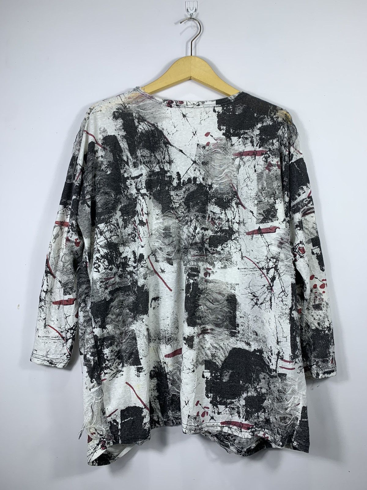 Le Grande Bleu (L.G.B.) DISTRESSED CRAZY ABSTRACT LONG SLEEVE Size US L / EU 52-54 / 3 - 2 Thumbnail
