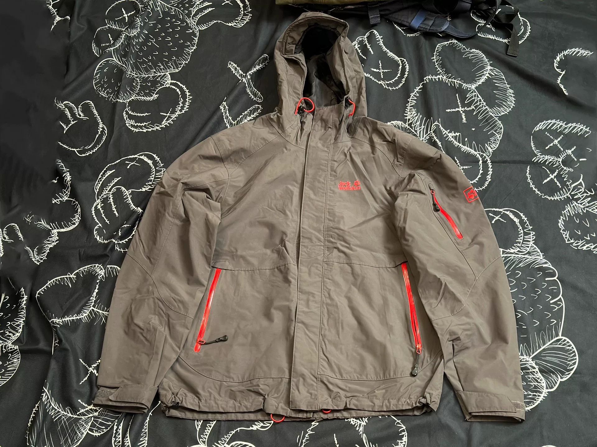 Jack Wolfskin JACKWOLFSKIN Lightweight Waterproof Jacket Size US M / EU 48-50 / 2 - 1 Thumbnail