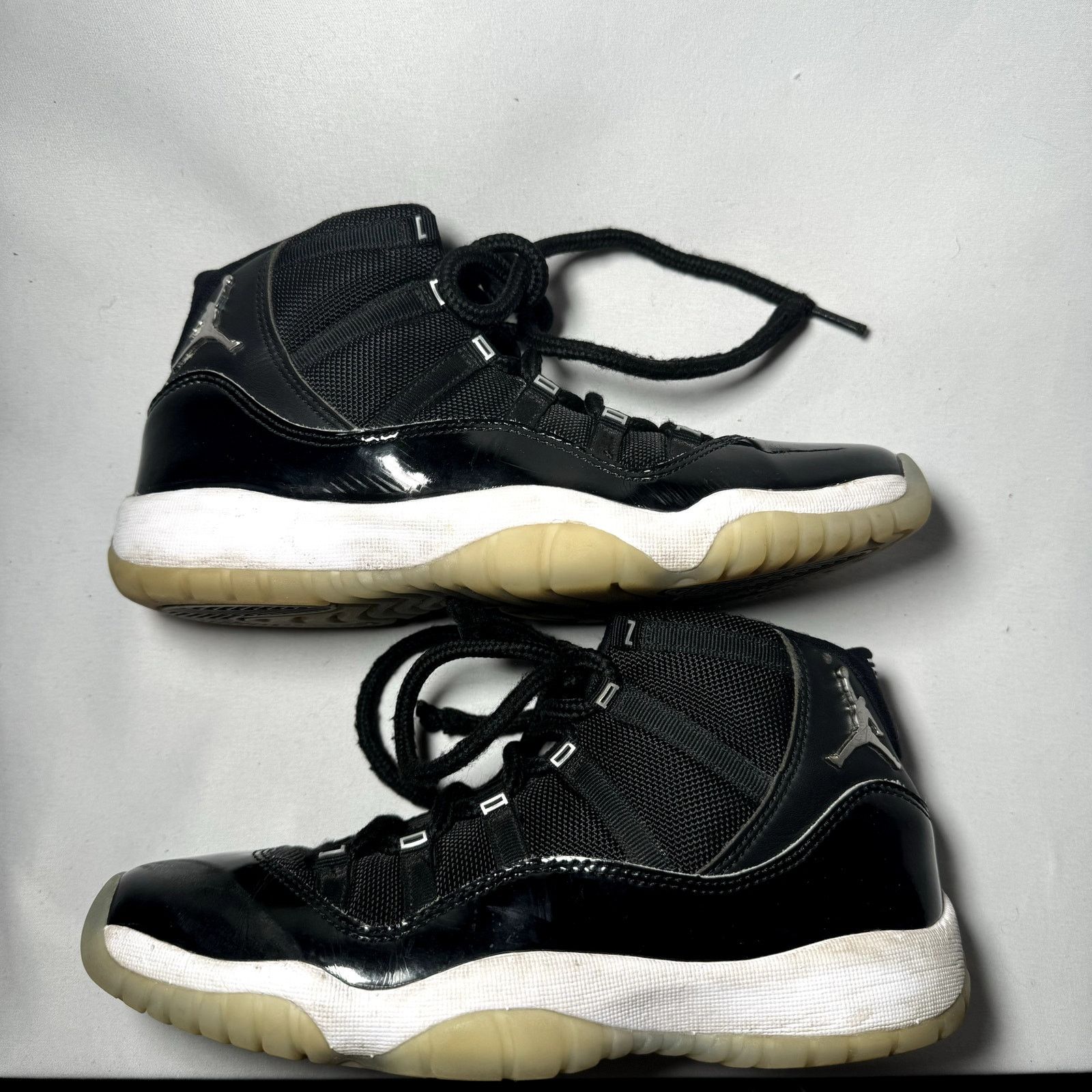 Jordan Brand × Nike Size 6.5 - Air Jordan 11 Retro GS Jubilee / 25th Anniversary Size US 6.5 / EU 39-40 - 3 Thumbnail
