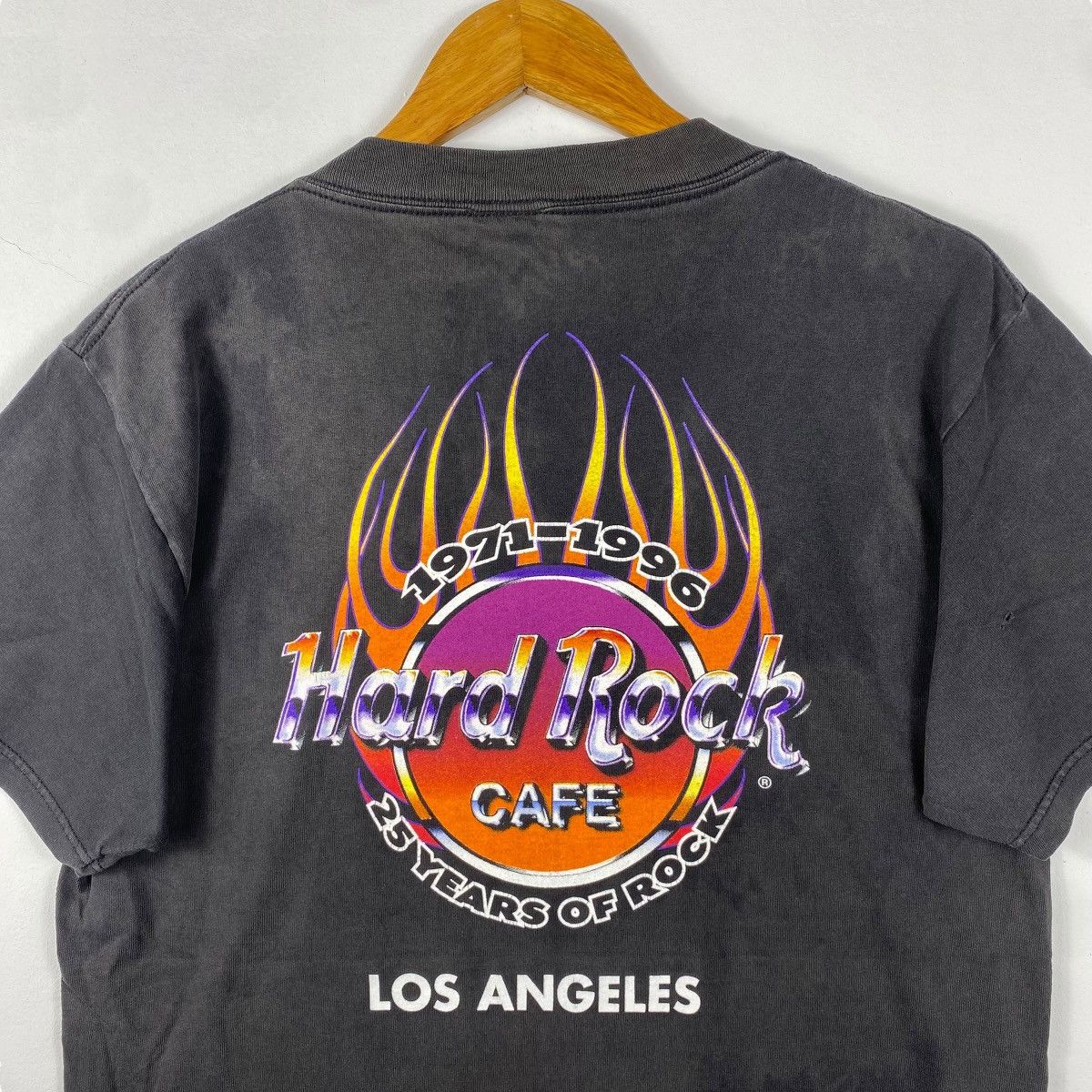 Hard Rock Cafe × Vintage Vintage 90's HARD ROCK CAFE Los Angeles Graphic Faded Tee Size US M / EU 48-50 / 2 - 2 Thumbnail