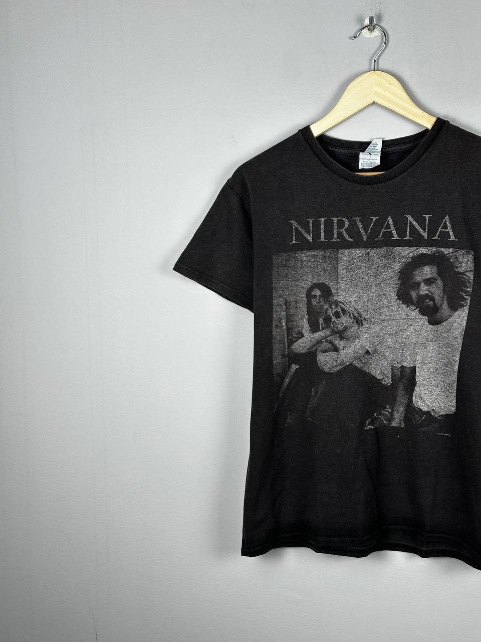 Band Tees Vintage Kurt Cobain Nirvana T Shirt Faded Size US M / EU 48-50 / 2 - 2 Thumbnail